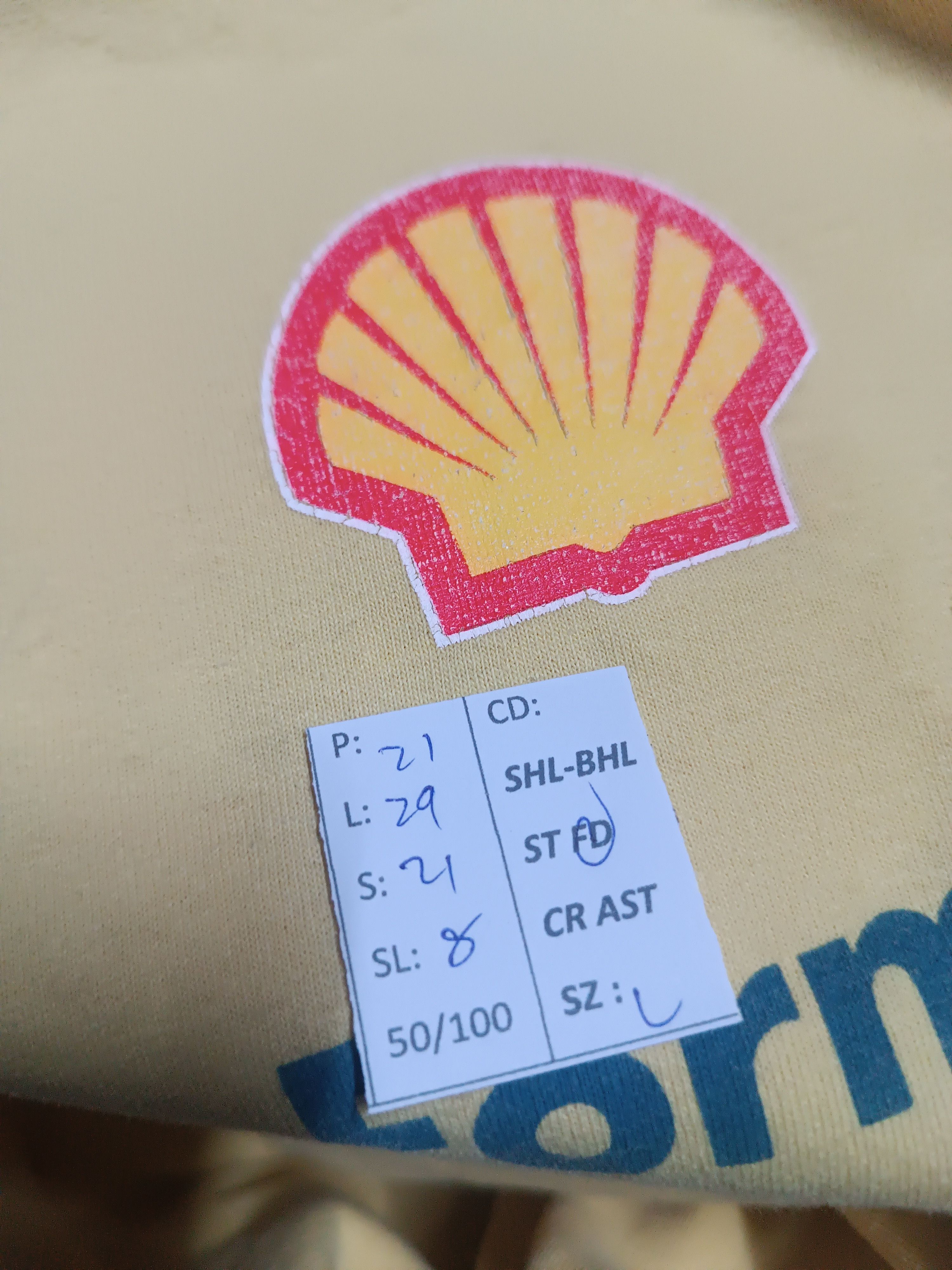 Vintage VINTAGE 2000s SHELL FUEL FADED VERY RARE F1 RACING CAR JDM Size US L / EU 52-54 / 3 - 18 Thumbnail