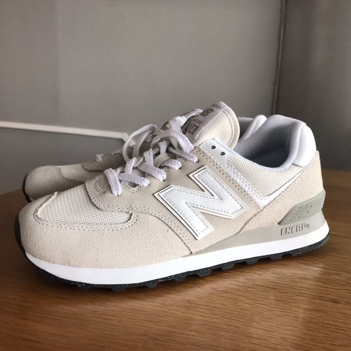 New Balance New Balance Core Classic 574 Core Beige nimbus cloud new Size US 6 / EU 39 - 4 Thumbnail