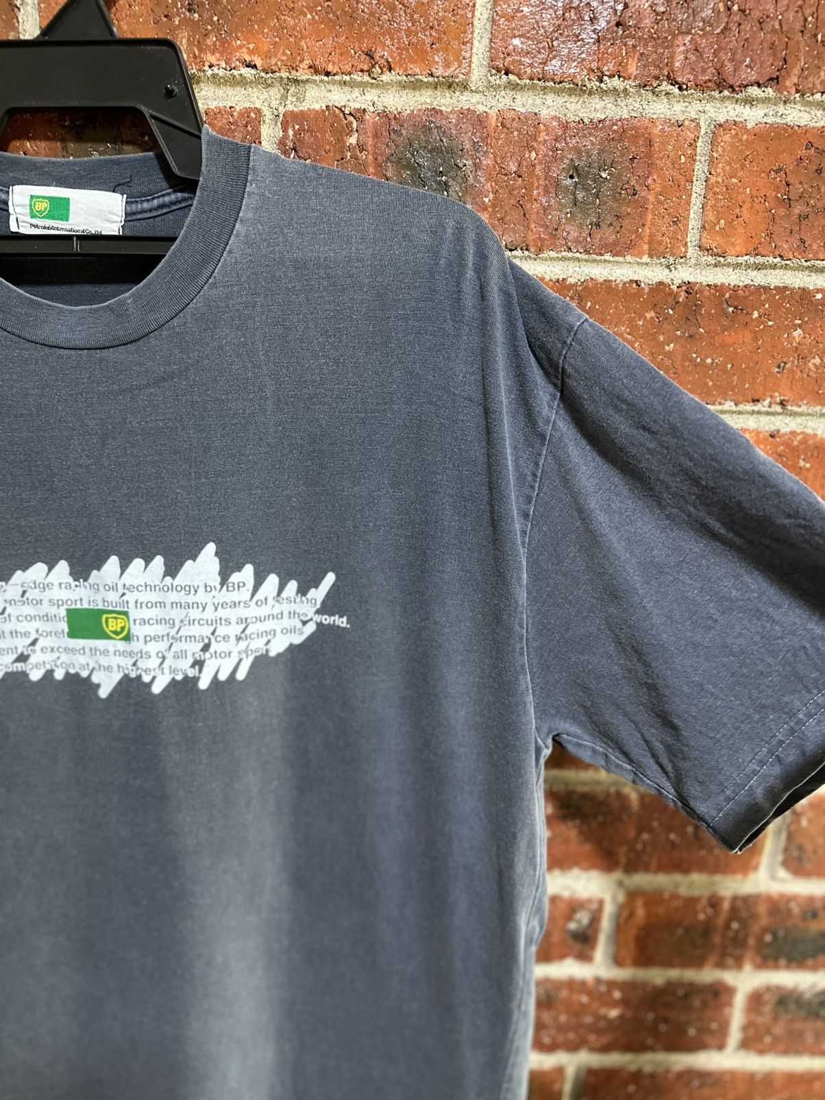 Sears Thrashed Vintage BP Petrol Faded Tee Size US XL / EU 56 / 4 - 7 Thumbnail
