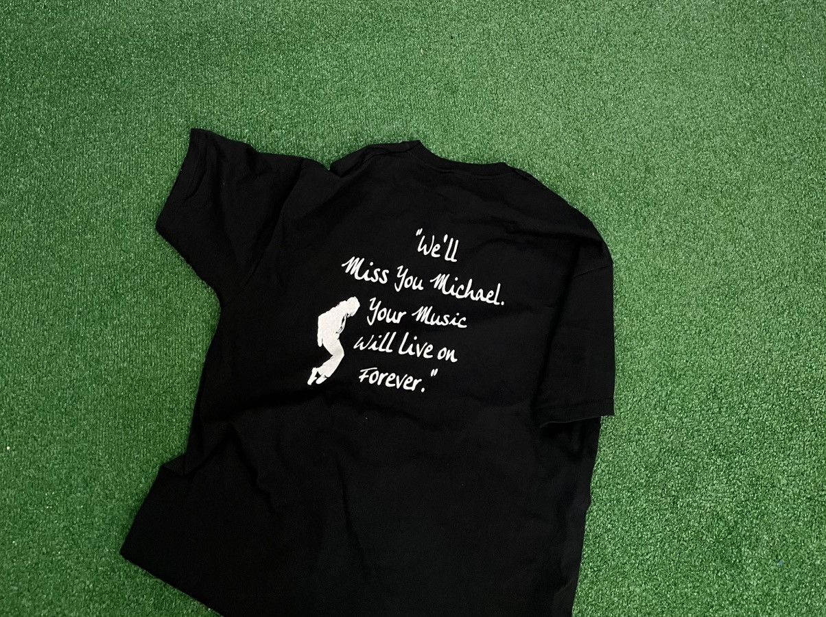 Michael Jackson Michael Jackson T-Shirt King Of Pop 2010 Size US L / EU 52-54 / 3 - 6 Thumbnail