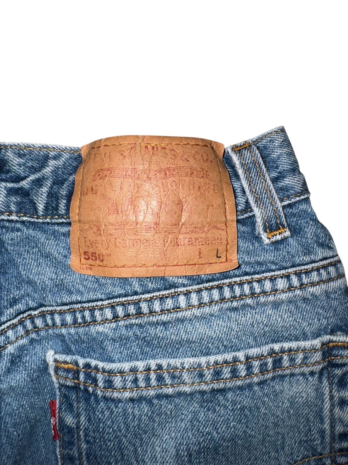 Levi's × Vintage Levi’s 550 Cut off Denim High Waisted Shorts size 10 Size 26" / US 2 / IT 38 - 6 Thumbnail