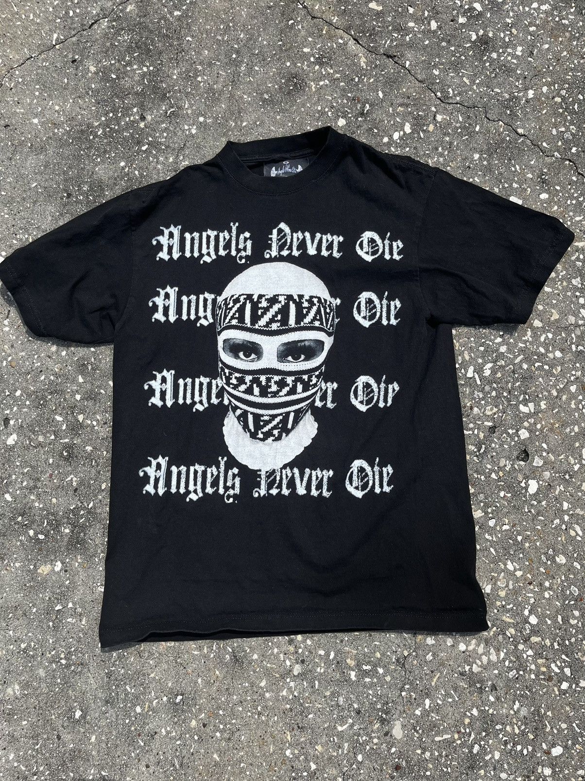 Other Angels Never Die Tee Size US L / EU 52-54 / 3 - 1 Thumbnail