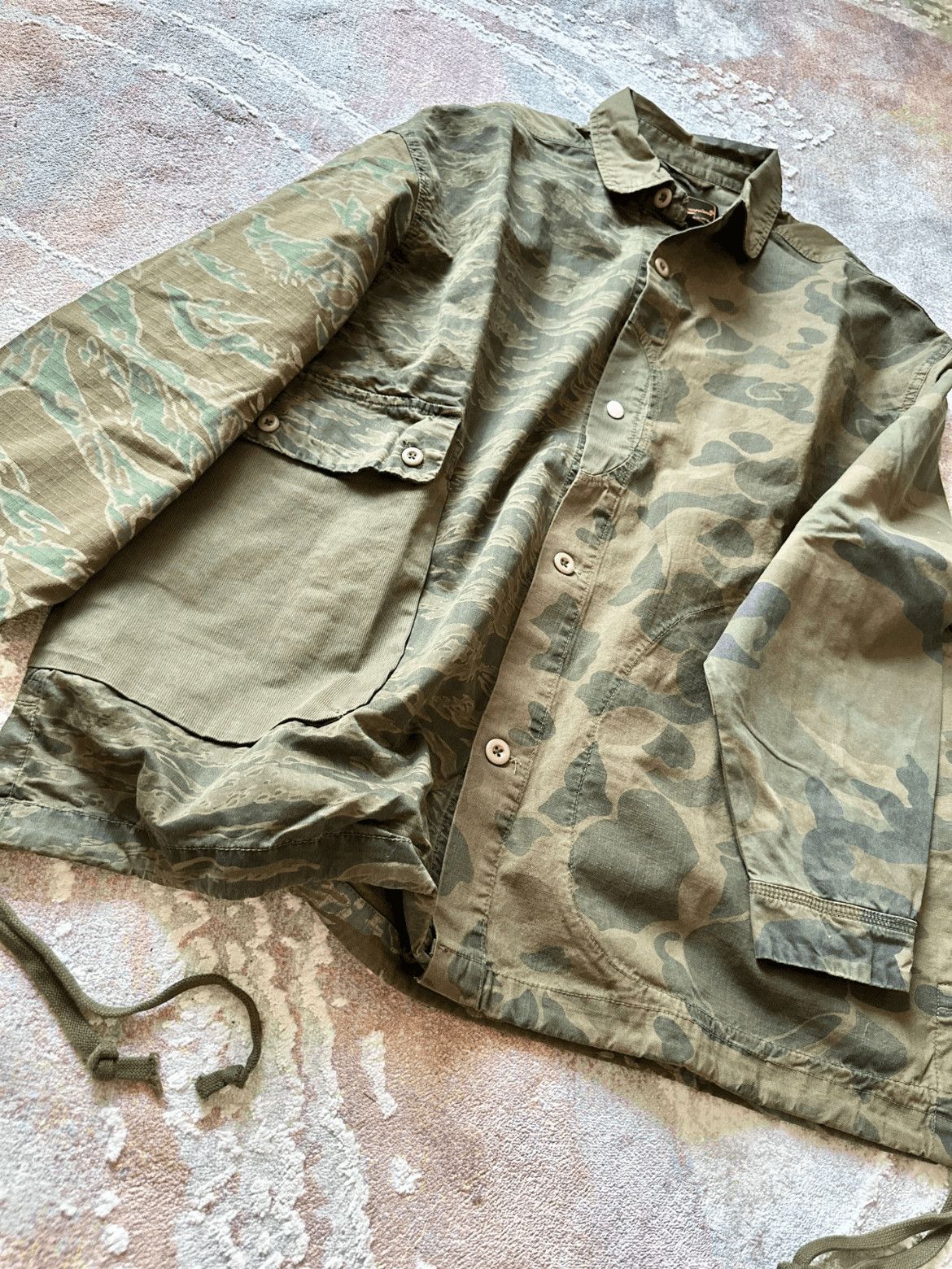 Sz 4 Undercover Military Camo Jacket