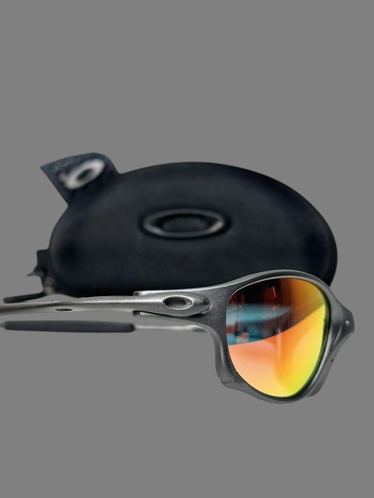 Outdoor Research Gray minimalist accessories vintage streetwear Oakley Size ONE SIZE - 6 Thumbnail