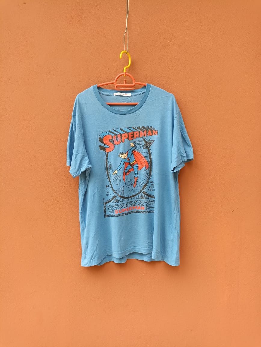 DC Comics × Uniqlo Superman T Shirt Size US L / EU 52-54 / 3 - 1 Thumbnail