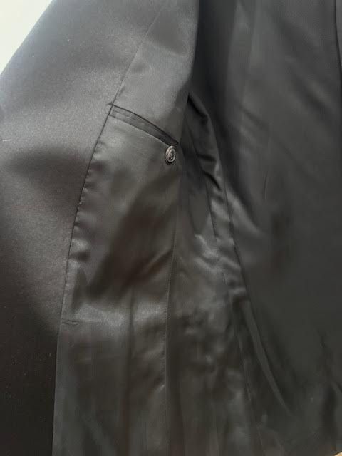 Prada Prada single breasted black suit with satin lapel Size 48R - 9 Thumbnail