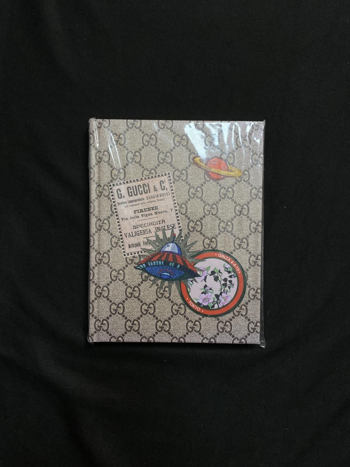 Gucci Japan My Gucci Book Oggi Notebook Limited Edition 2017 Size ONE SIZE - 1 Thumbnail