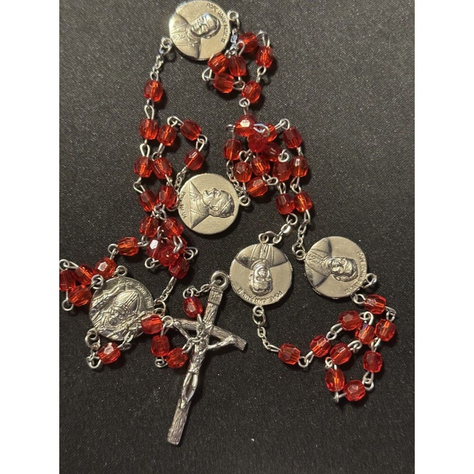 Other Rosary w/ Pope John Paul II Red Glass Beads Size ONE SIZE - 5 Thumbnail