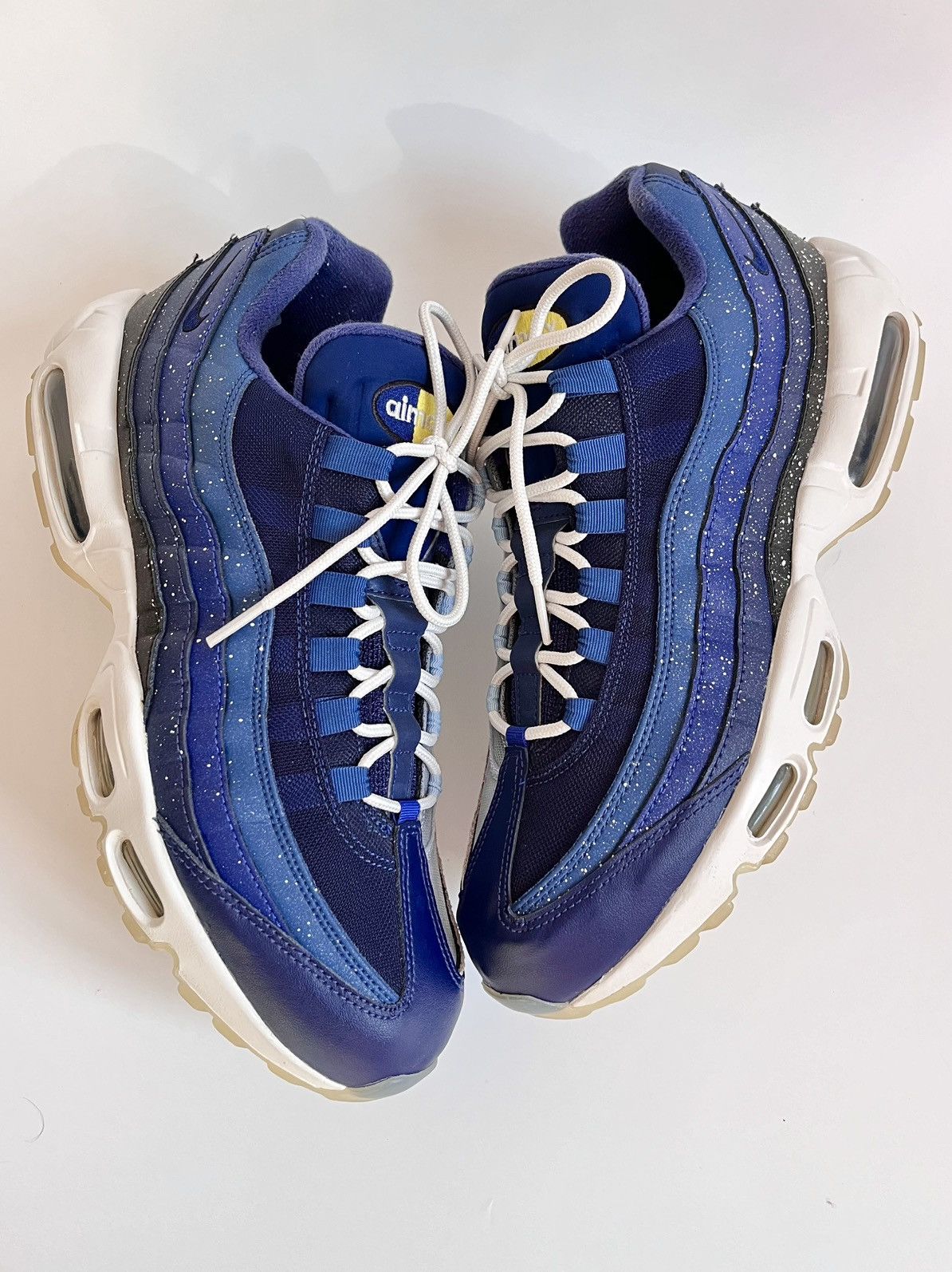 Nike Nike Air Max 95 “Day and Night” Size US 11 / EU 44 - 10 Thumbnail