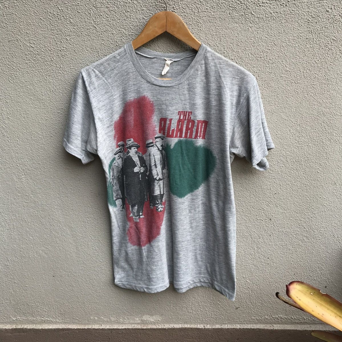 Band Tees Vintage 80s THE ALARM band tee post punk Size US S / EU 44-46 / 1 - 1 Thumbnail