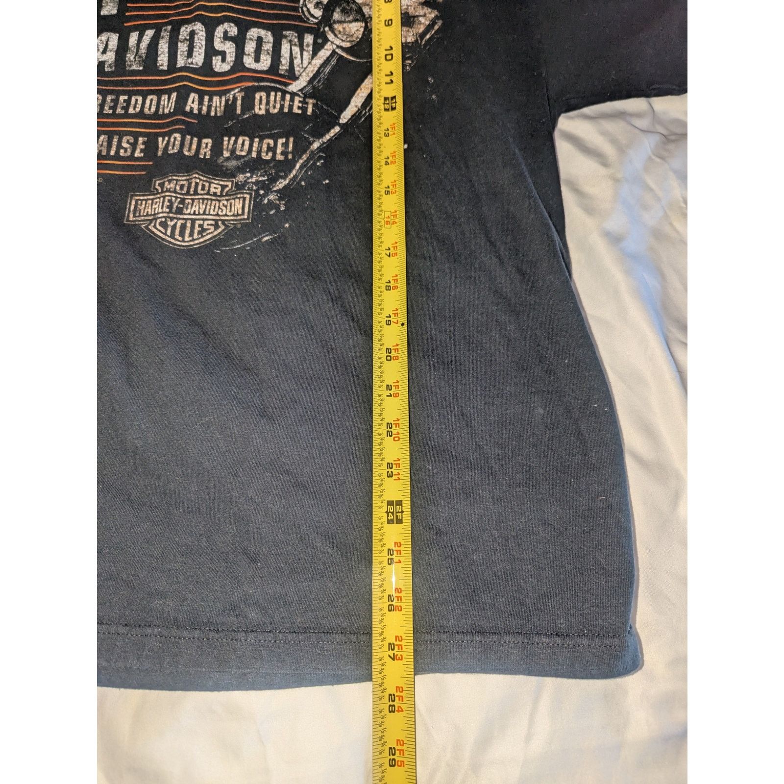 Harley Davidson 2011 Harley-Davidson Sturgis South Dakota T-Shirt Large USA Size US L / EU 52-54 / 3 - 8 Thumbnail