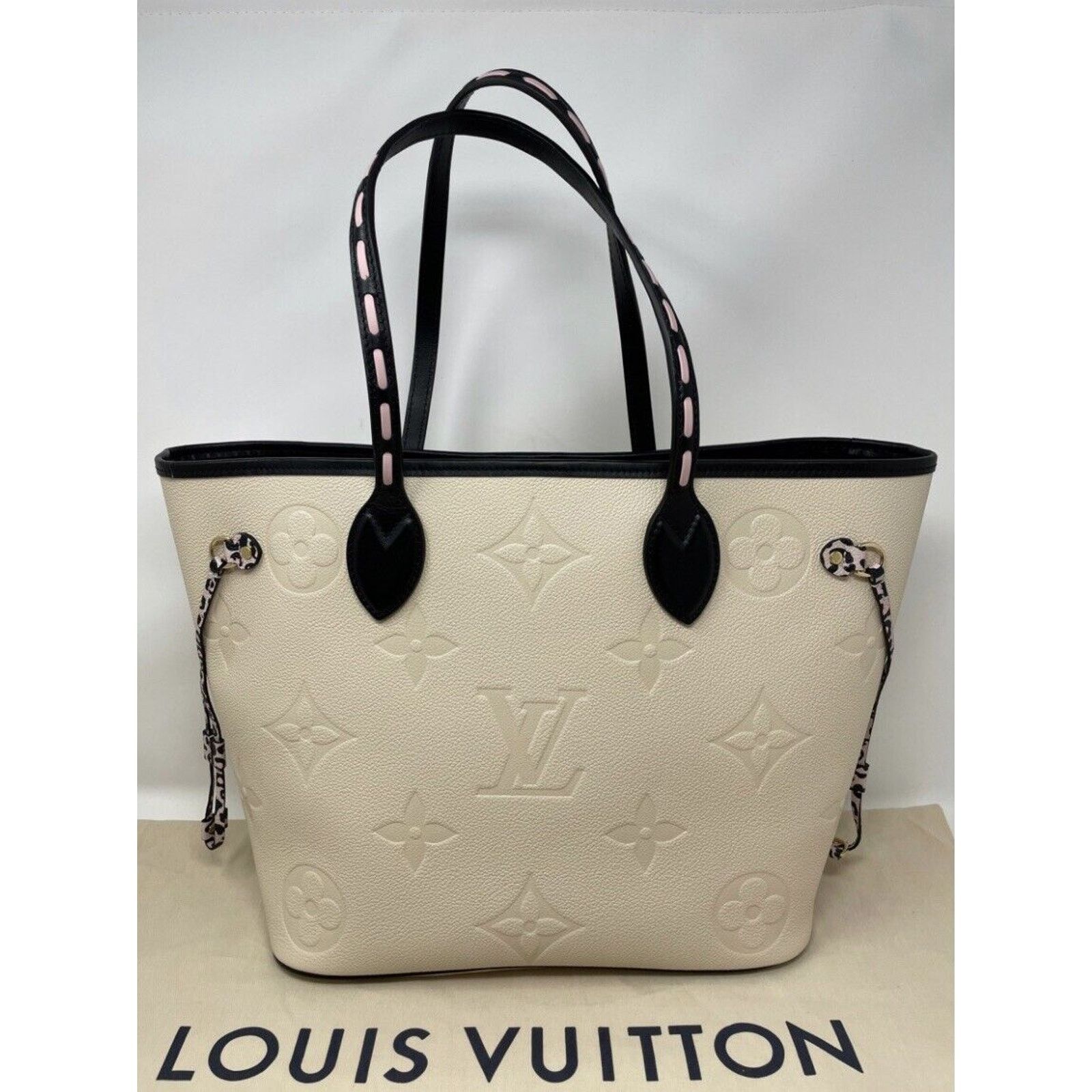 Louis Vuitton Louis Vuitton Neverfull Wild At Heart MM Ivory Leather Size ONE SIZE - 3 Thumbnail