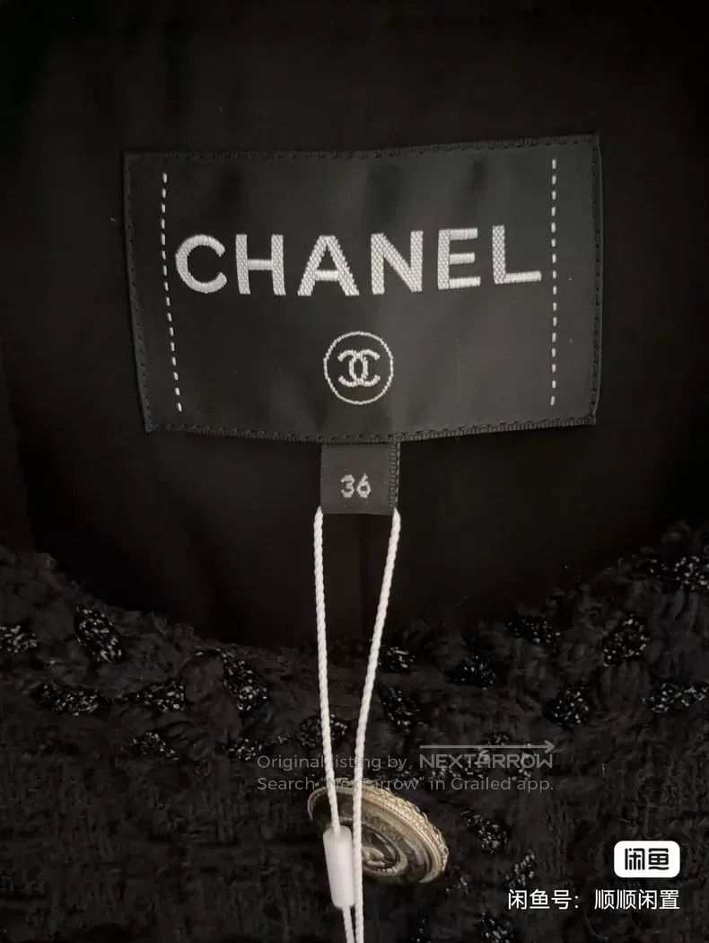 Chanel Chanel Black coat Size XS / US 0-2 / IT 36-38 - 2 Thumbnail