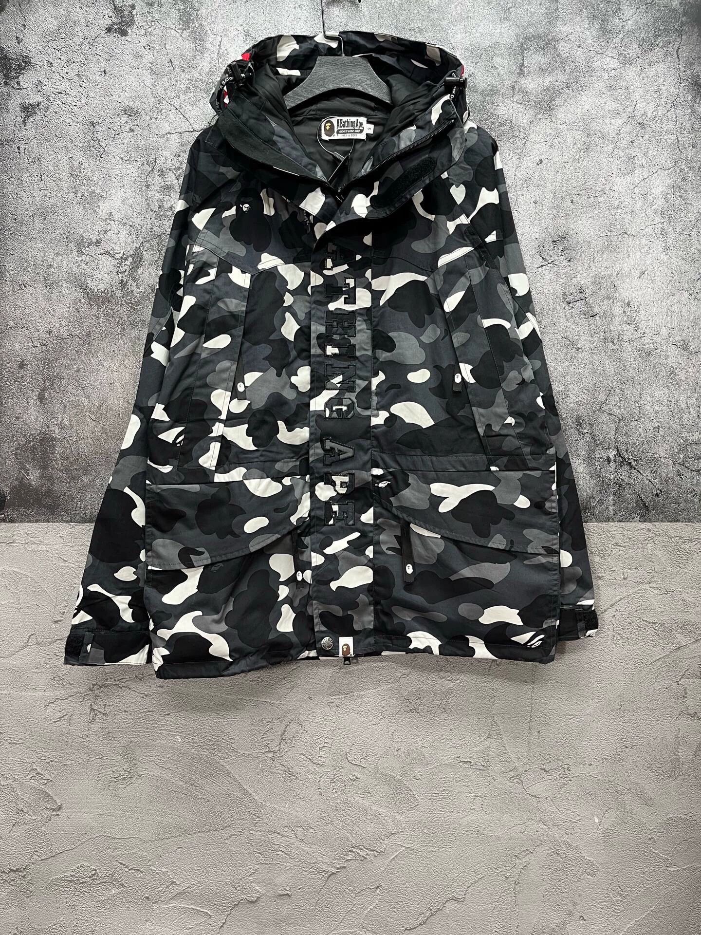 Bape BAPE Shark Hooded Zip-Up Windbreaker Jacket/Coat, Size US S / EU 44-46 / 1 - 1 Thumbnail