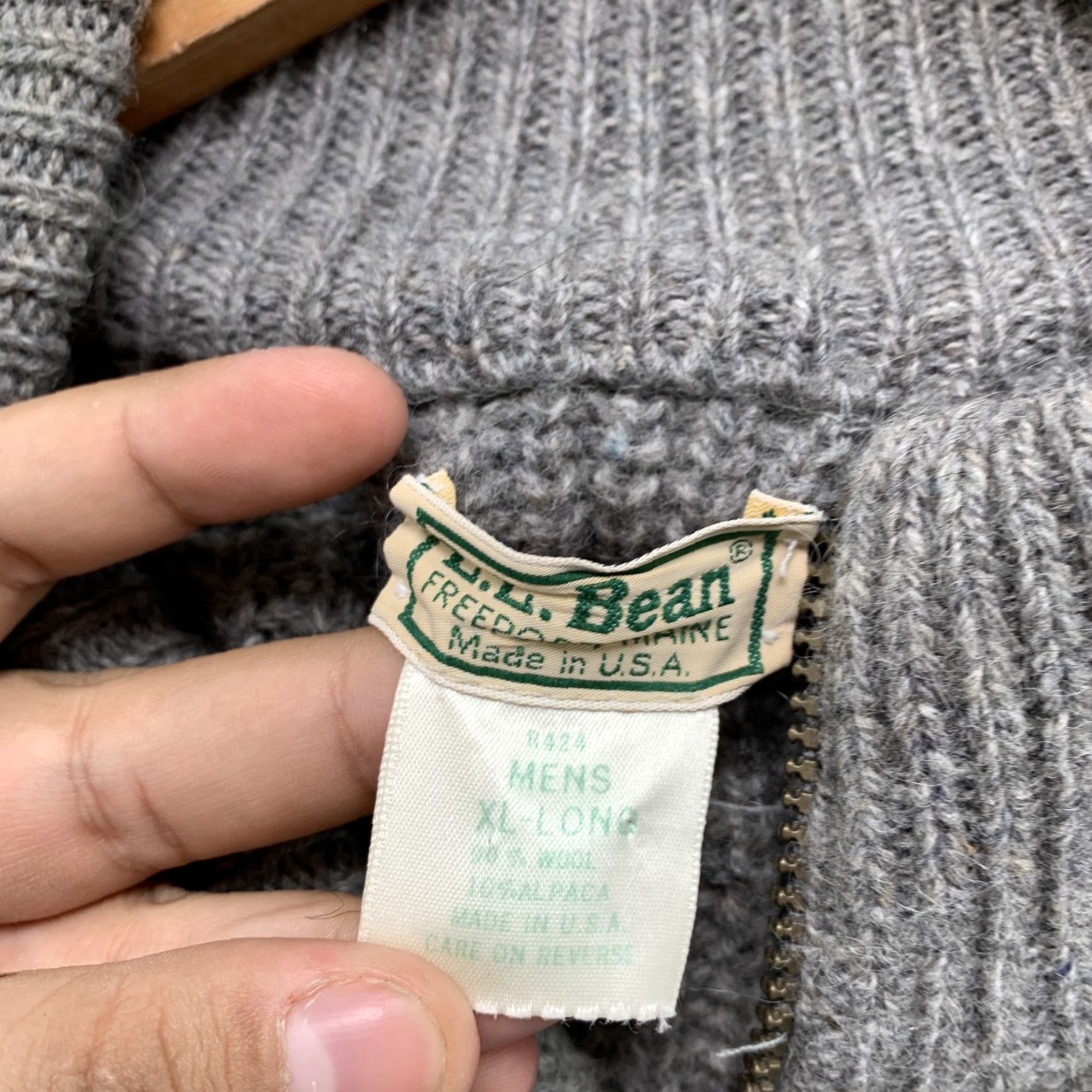 Vintage VINTAGE LLBean Gray Wool Knit Zip-Up Sweater Jacket Mens XLT Tall M Made in USA Cardigan 3 Season Winter Fall Spring Mens Size US XL / EU 56 / 4 - 5 Thumbnail