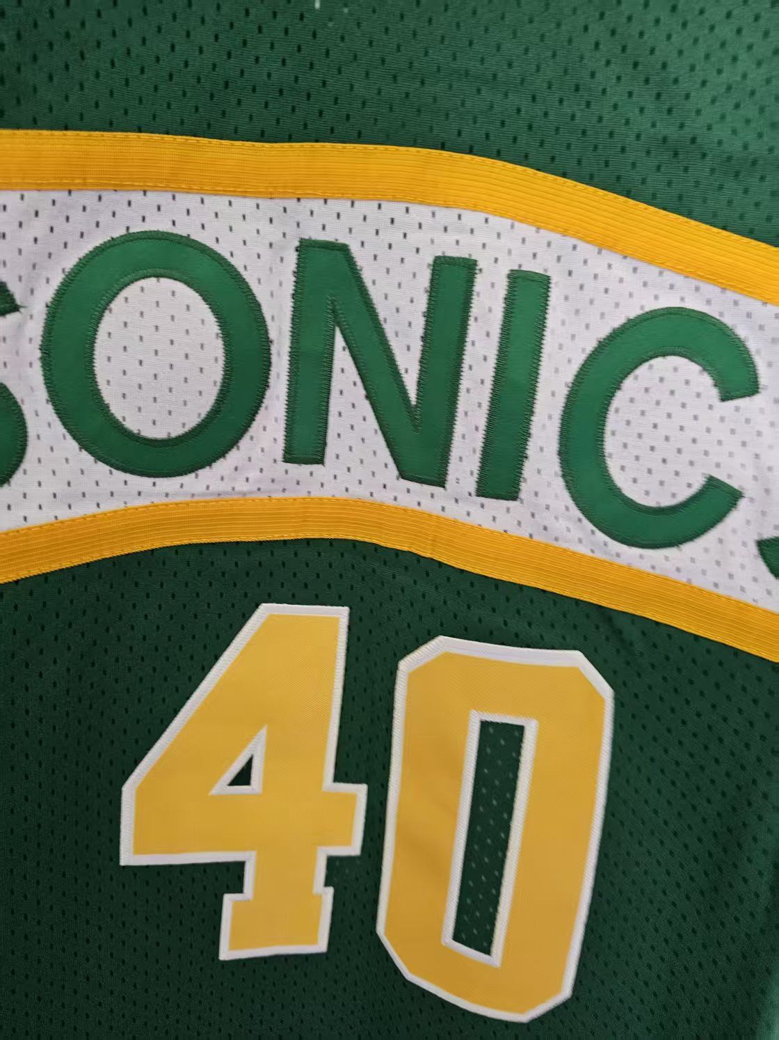 NBA Seattle Supersonics 40 Shawn Kemp Jersey Small Size US S / EU 44-46 / 1 - 3 Thumbnail