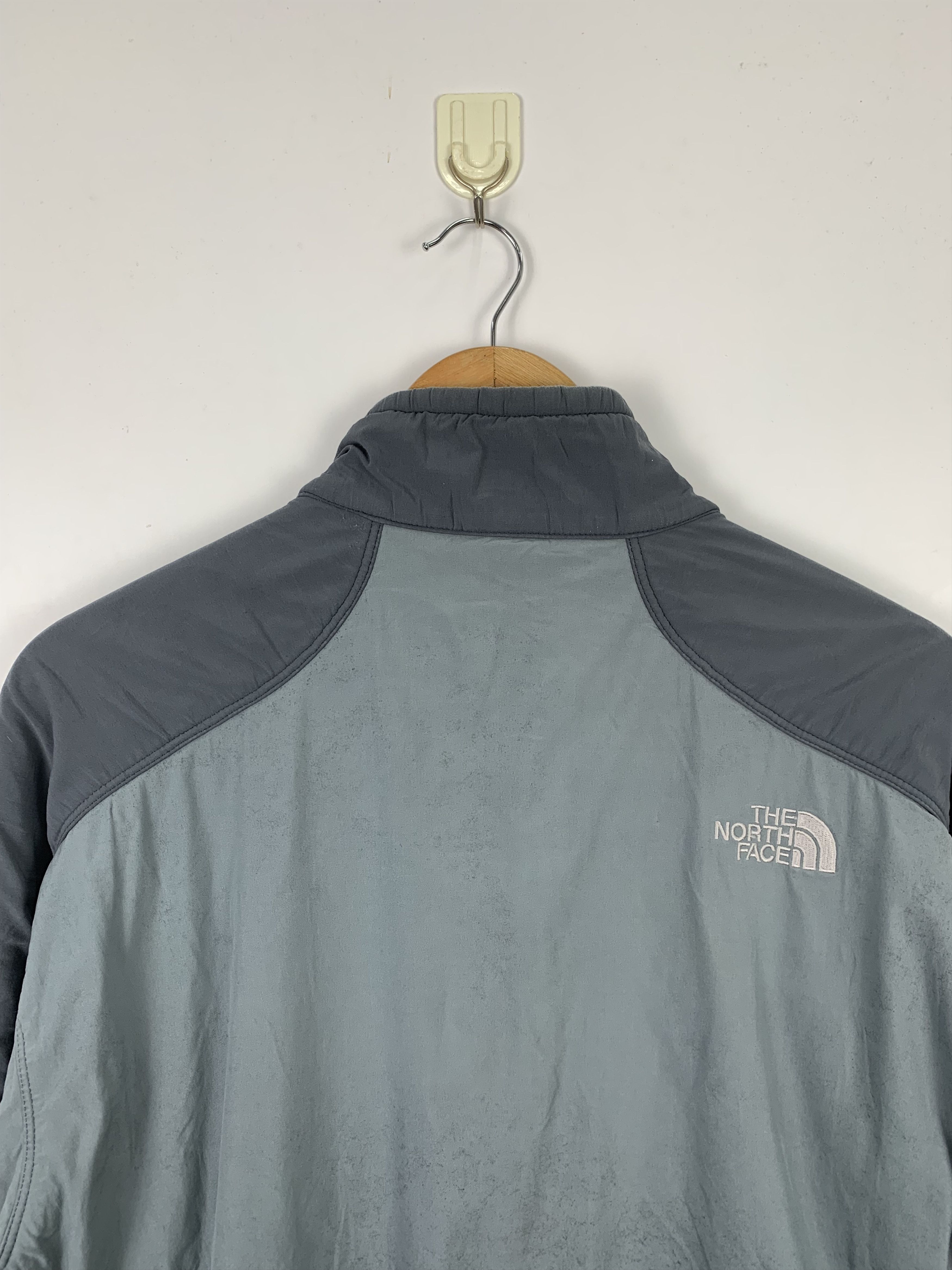 The North Face Vintage The North Face Windbreaker Jacket J1311 Size US M / EU 48-50 / 2 - 4 Thumbnail