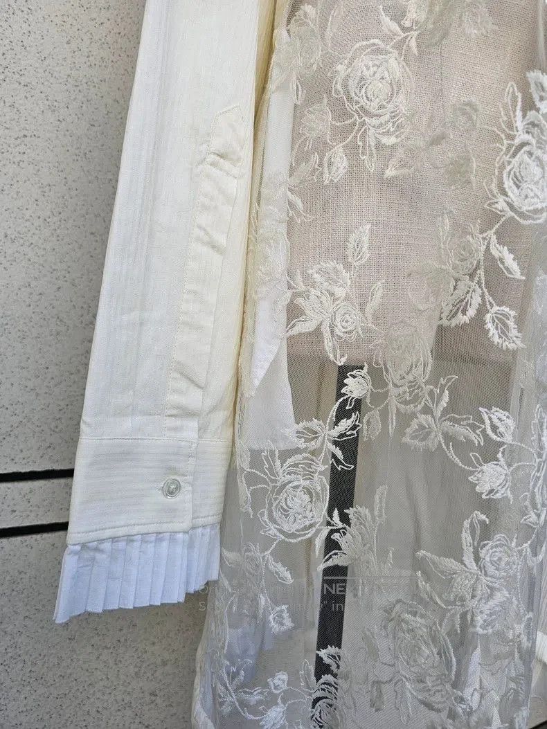 Ann Demeulemeester Rare Silk Blouse with Ruffle and Lace Details. Size M / US 6-8 / IT 42-44 - 3 Thumbnail