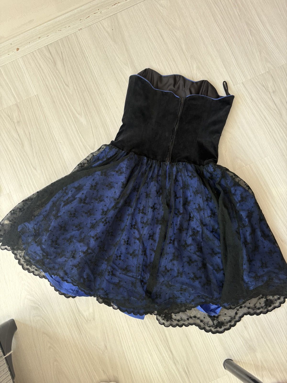 Laura Ashley Vintagw Laura Ashley dress Size S / US 4 / IT 40 - 14 Thumbnail