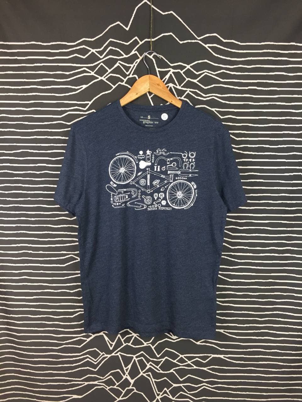 Banana Republic × Vintage Banana Republic Bicycle Parts Graphic Tee Size US S / EU 44-46 / 1 - 1 Thumbnail
