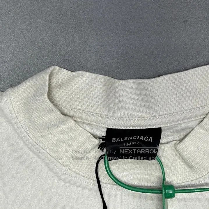 Balenciaga Balenciaga Be Different Graphic T. Size US M / EU 48-50 / 2 - 2 Thumbnail