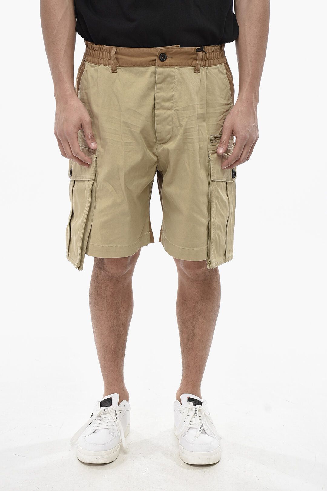 Dsquared2 Two-Tone Cargo Shorts with Logo Size US 29 - 1 Thumbnail