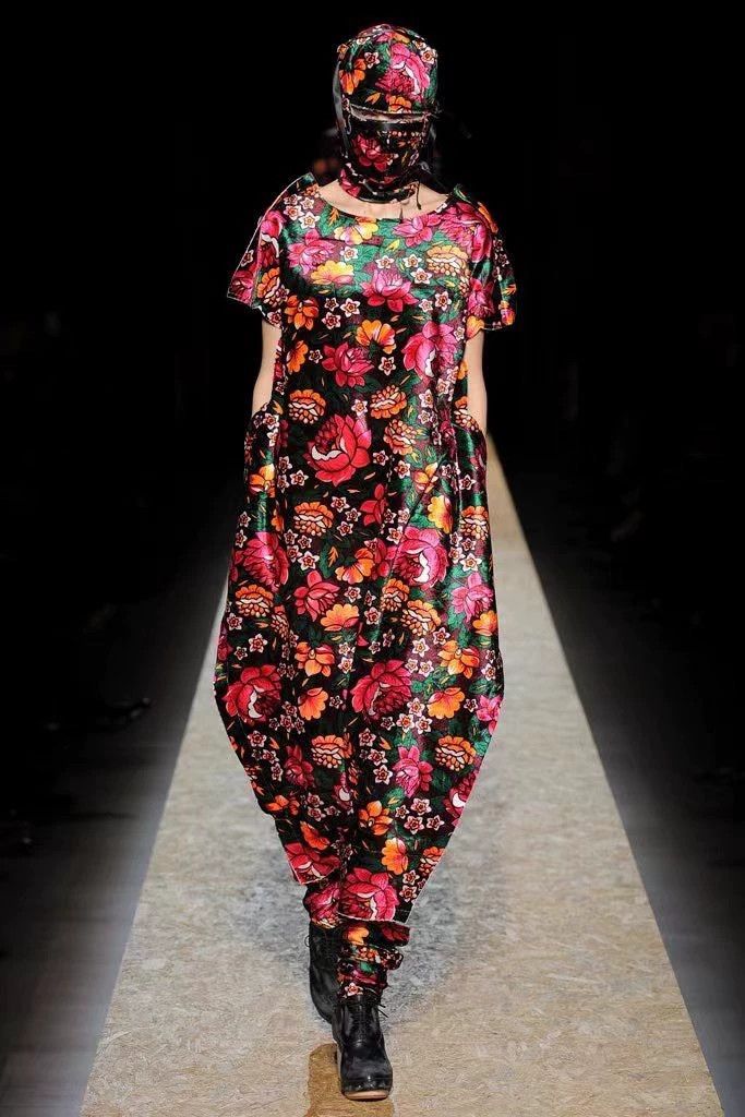 Comme des Garcons Comme Des Garcons Velvet floral skirt Size S / US 4 / IT 40 - 1 Thumbnail
