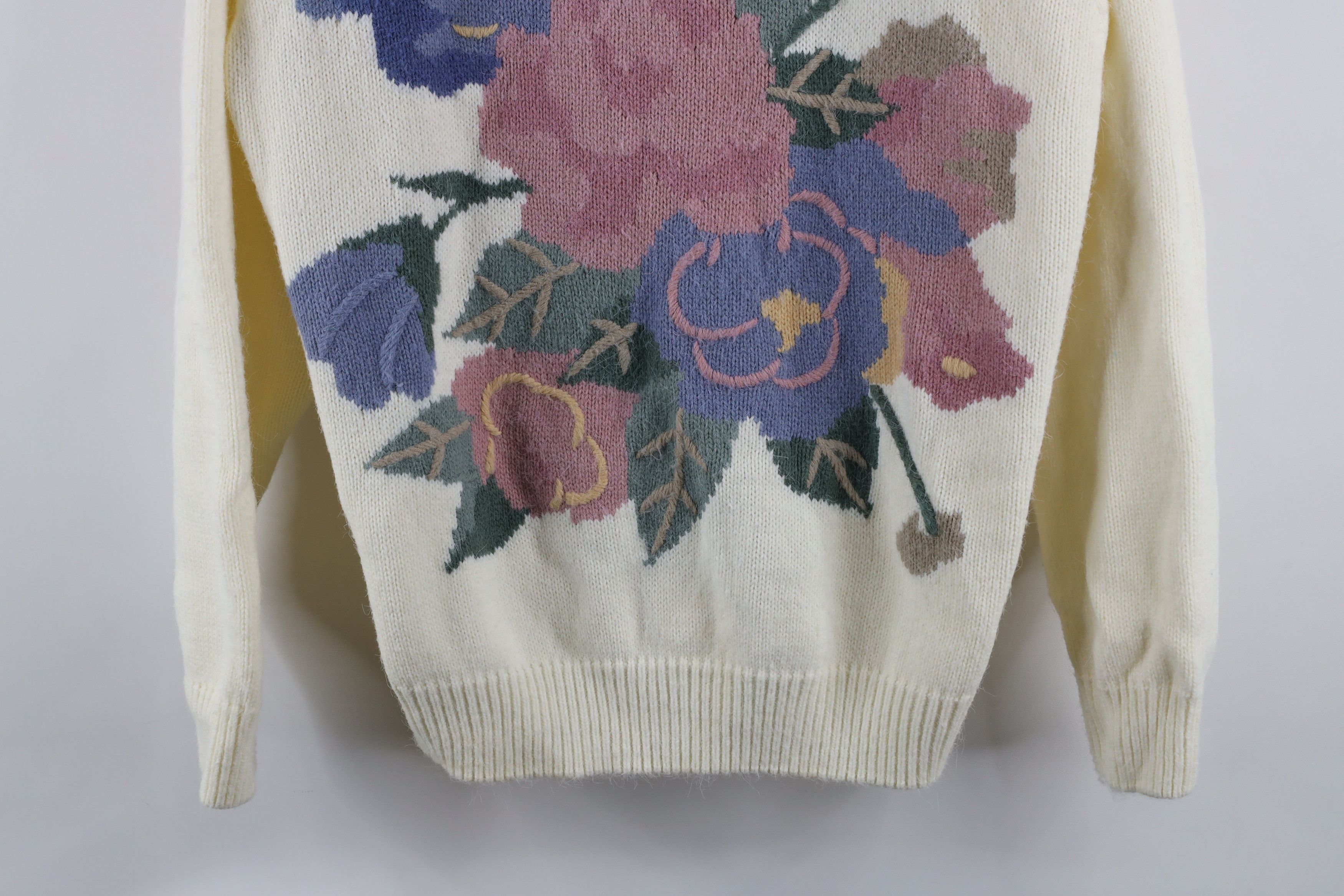 Vintage Vintage 90s Country Primitive Flower Knit Crewneck Sweater Size XL / US 12-14 / IT 48-50 - 3 Thumbnail