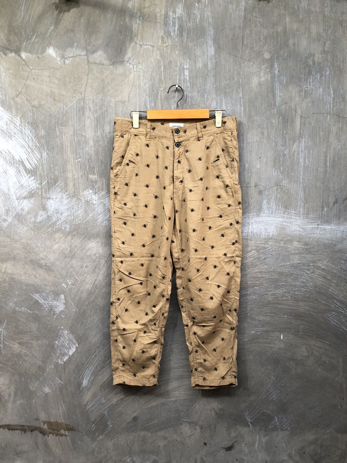 Undercover Undercoverism Bug’s Printed Ankle Pants Size US 30 / EU 46 - 4 Thumbnail