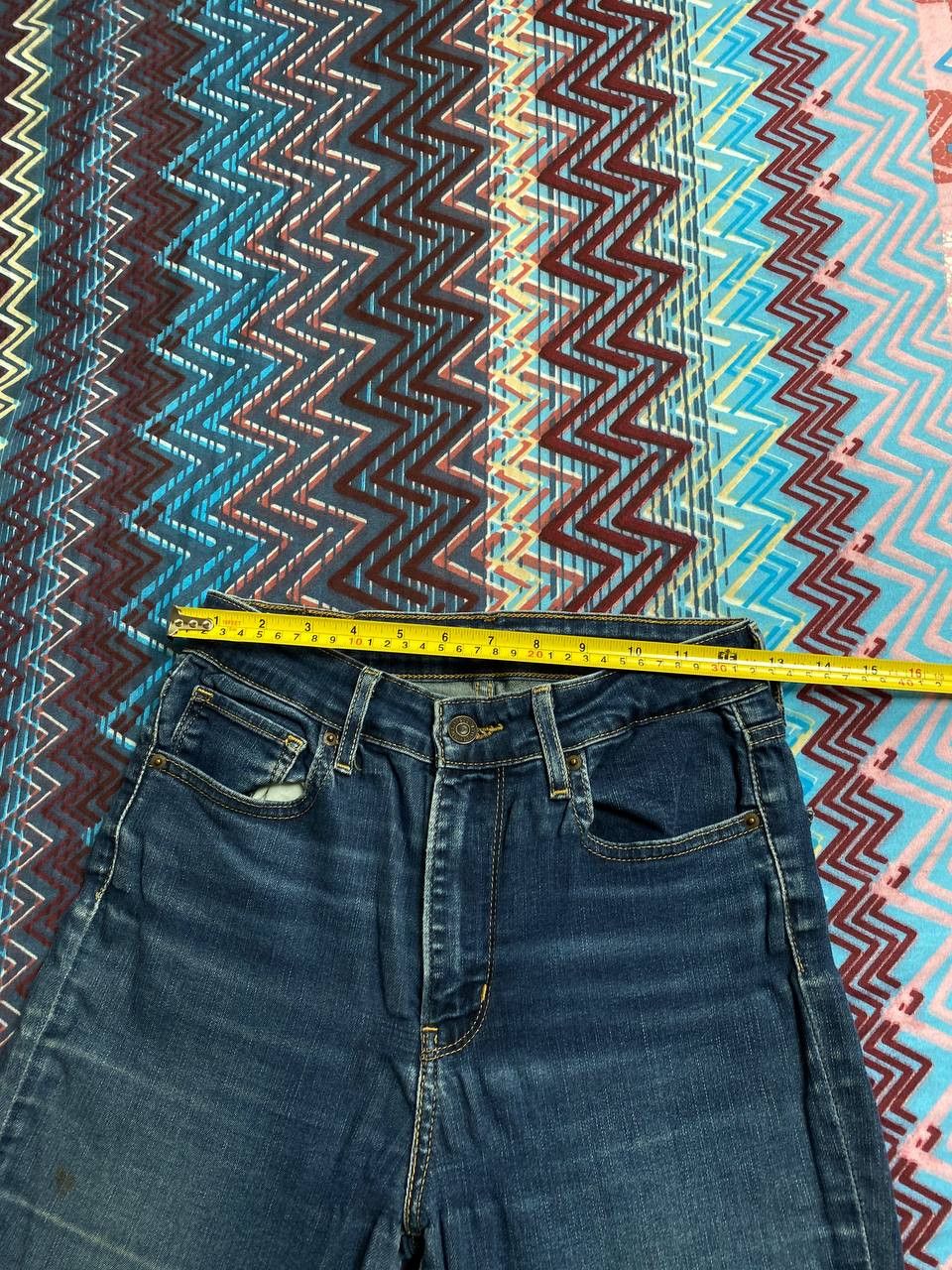 Levi's × Vintage Vintage Levi’s 721 skinny distressed jeans denim size 28 Size 28" / US 6 / IT 42 - 6 Thumbnail