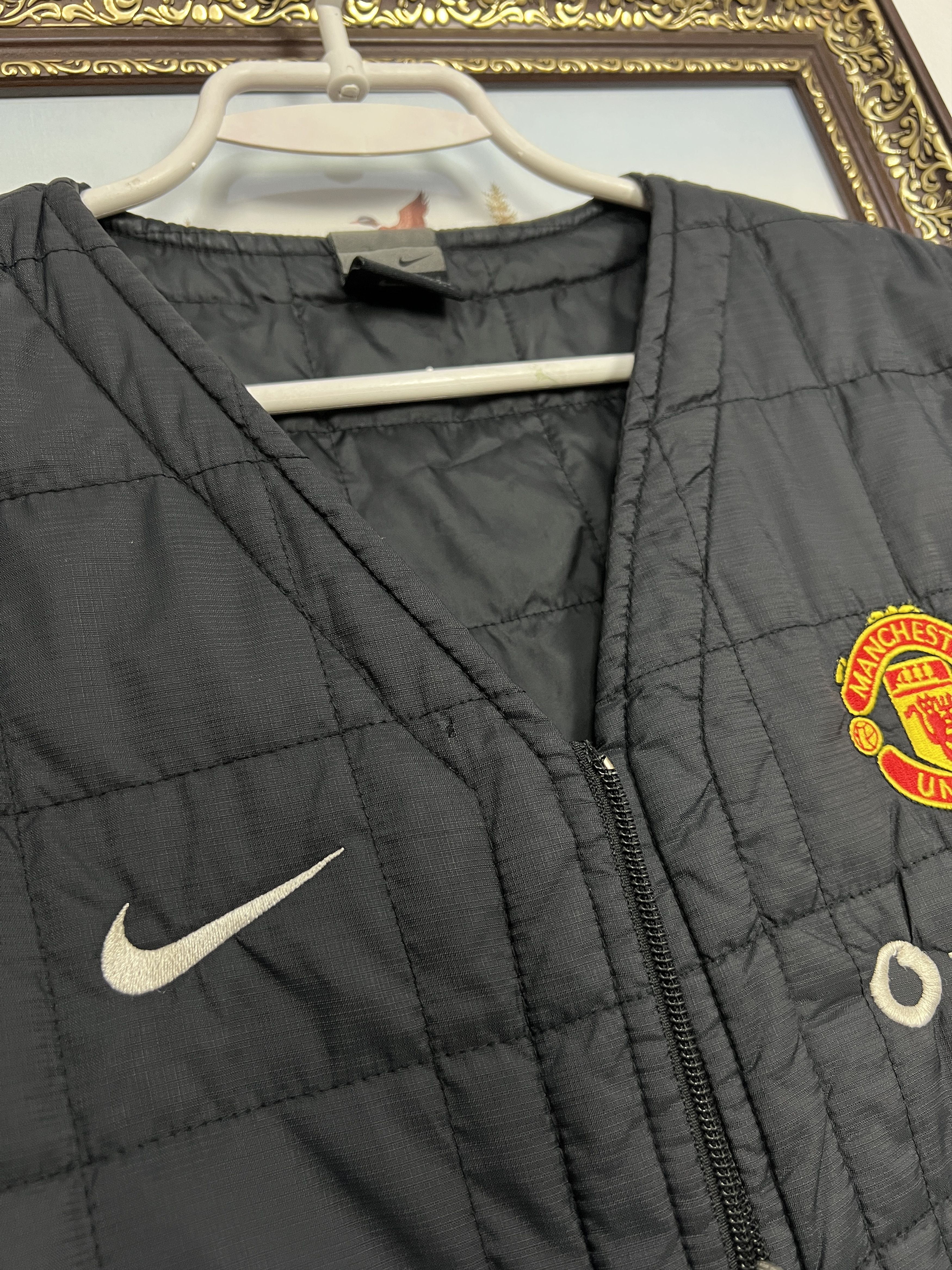 Nike Manchester United Football Train Vest Jacket Track Top Size US L / EU 52-54 / 3 - 8 Thumbnail