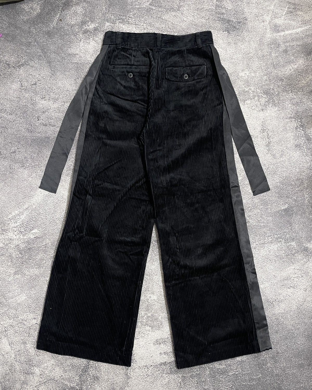 GU × Undercover GU x Undercover Wide Leg Corduroy Pants Size US 27 - 2 Thumbnail