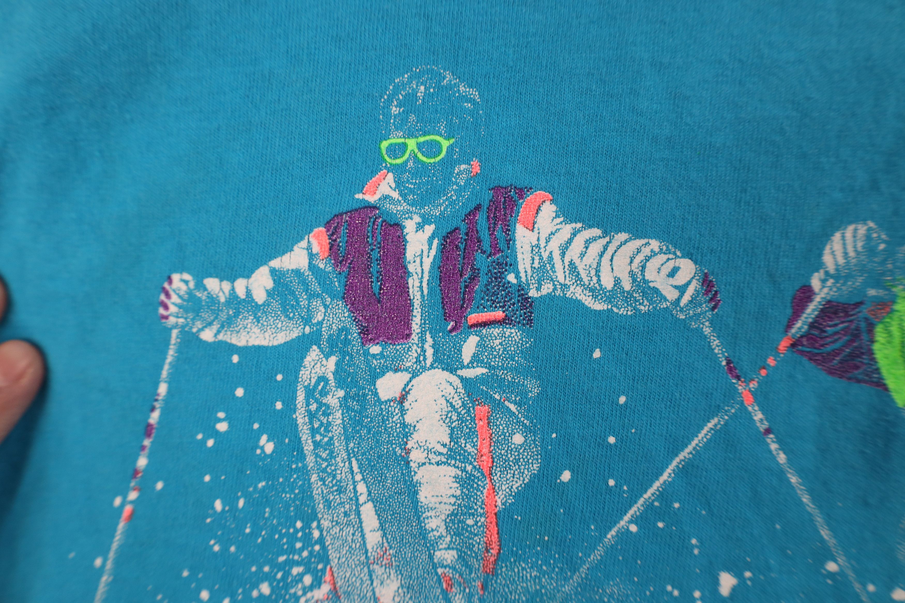 Vintage Vintage 80s New York Skiing All Over Print T-Shirt USA Size M / US 6-8 / IT 42-44 - 5 Thumbnail