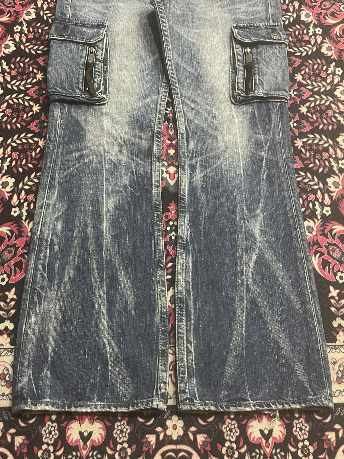 Levi's Levi’s 507 Japan Alluring Blue Washed Cargo Flare Jeans Size US 32 / EU 48 - 11 Thumbnail