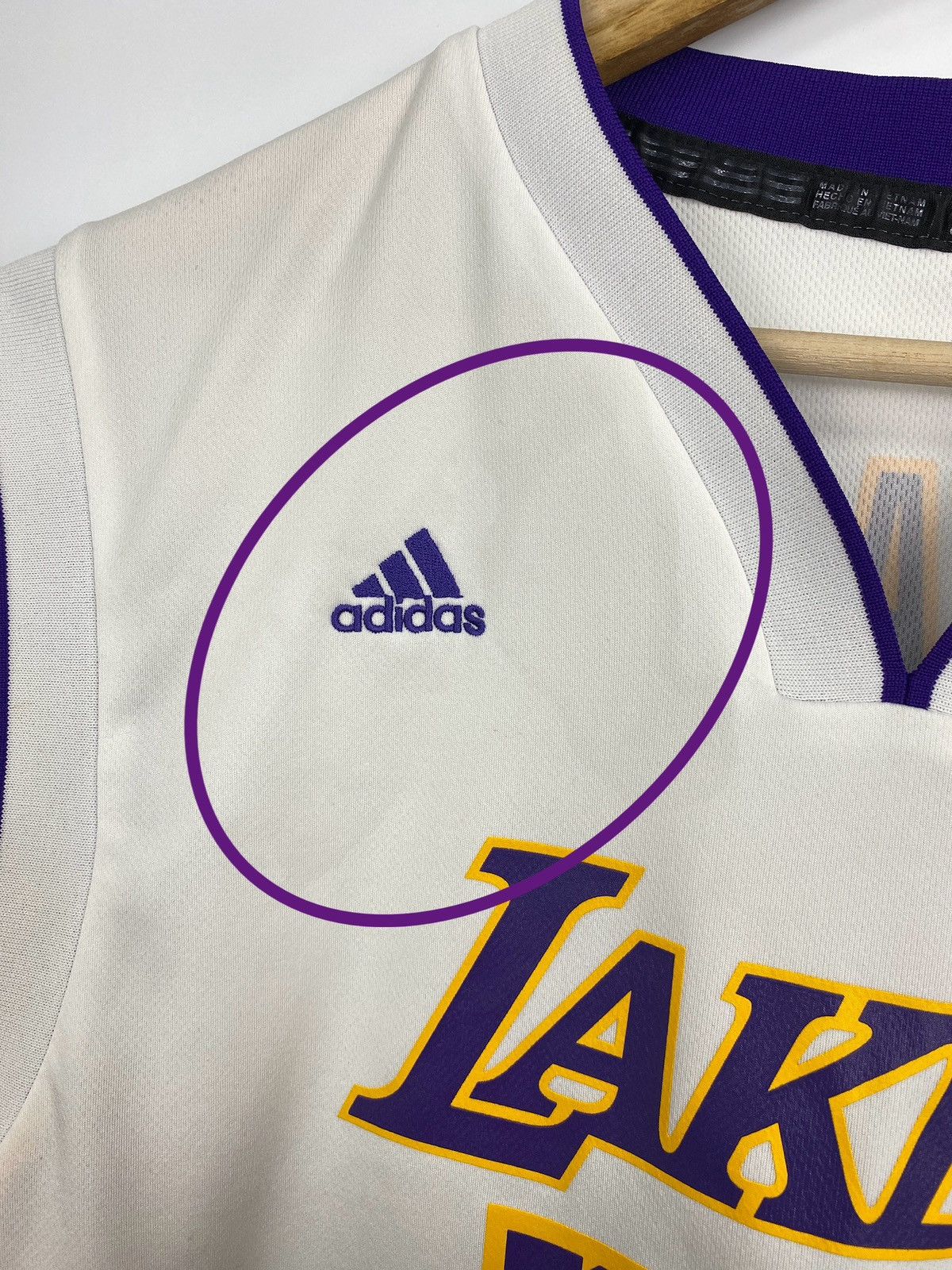 Adidas 🇺🇸 Vintage Kobe Bryant 24 Adidas L A Lakers 2014 Jersey Rare Size US M / EU 48-50 / 2 - 17 Thumbnail
