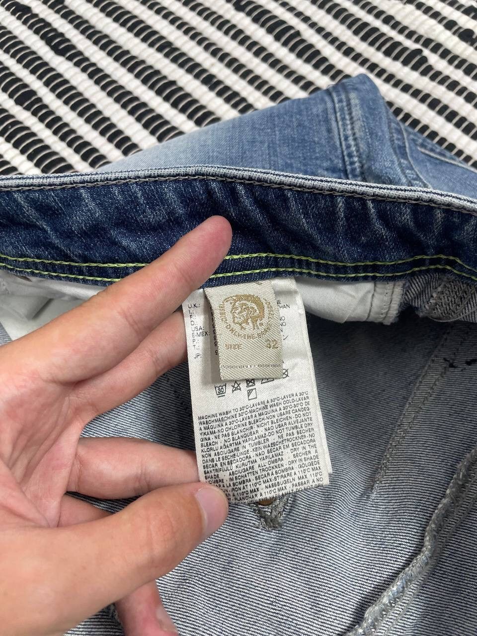 Diesel Vintage Diesel Darron Regular Slim Denim Jeans Y2K Size US 32 / EU 48 - 7 Thumbnail
