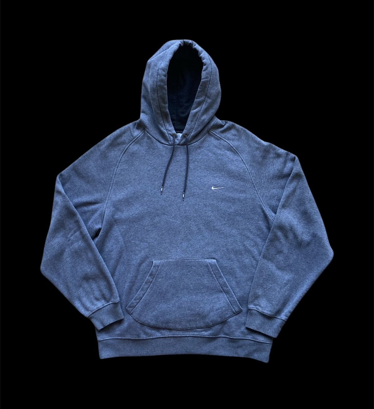 Vintage Vintage Y2K Nike Swoosh Hoodie XL 2000s Sweatshirt Size US XL / EU 56 / 4 - 1 Thumbnail
