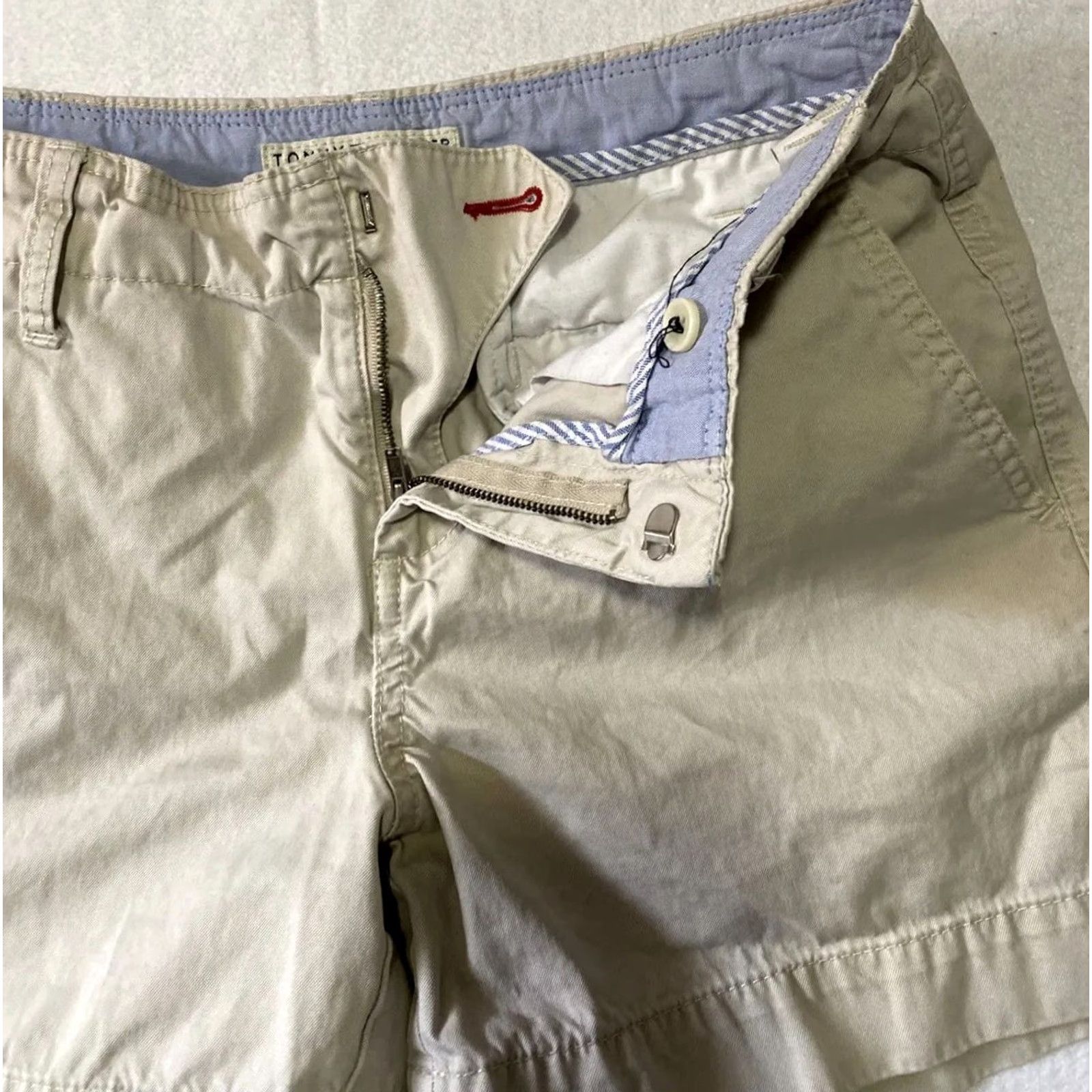 Tommy Hilfiger Tommy Hilfiger Shorts Women's Size 4 Casual Twill 4" Inseam Mid-Rise Tan Logo Size 29" - 3 Thumbnail