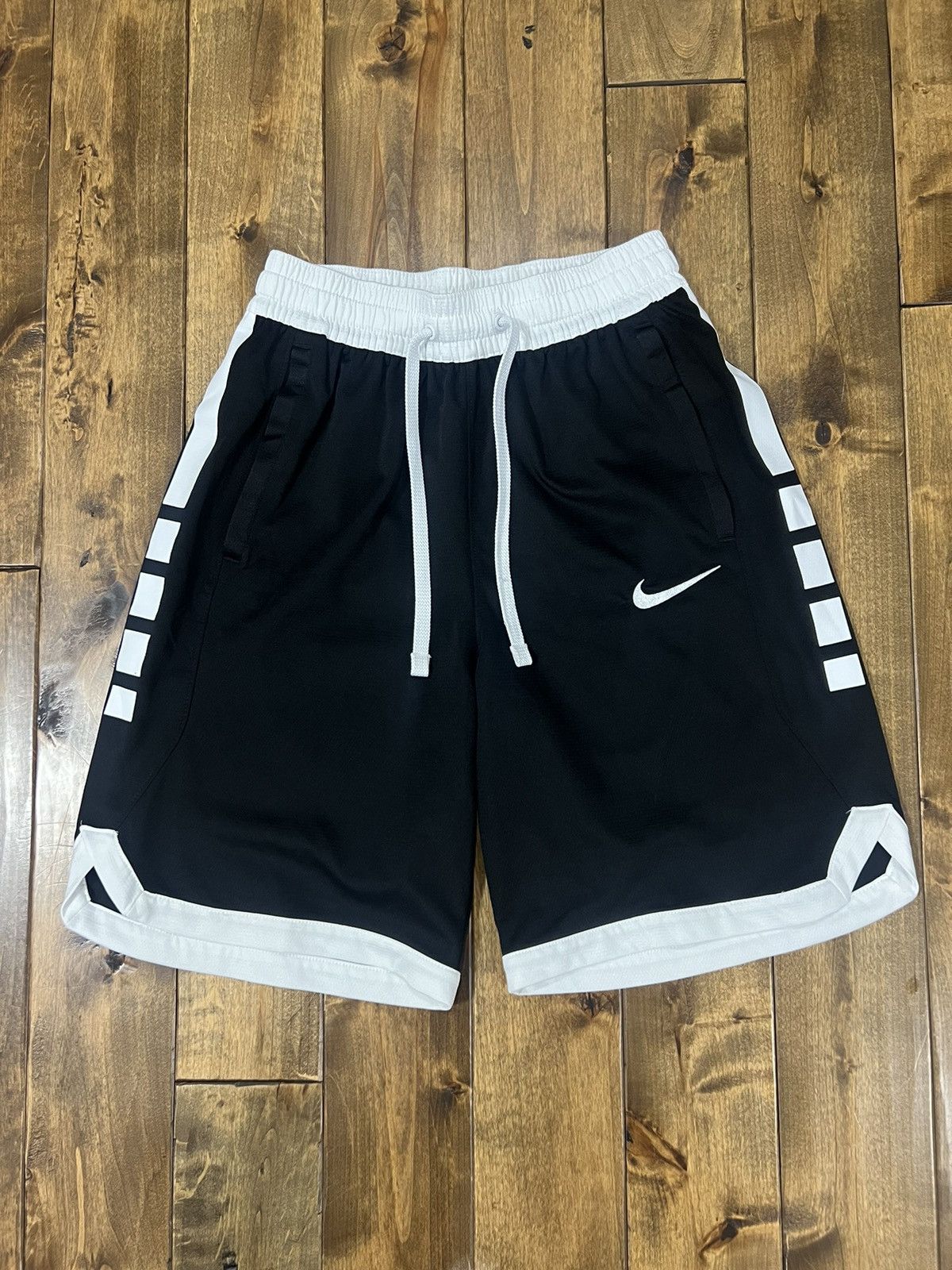 Nike Nike Dri-fit shorts Size US 30 / EU 46 - 1 Thumbnail