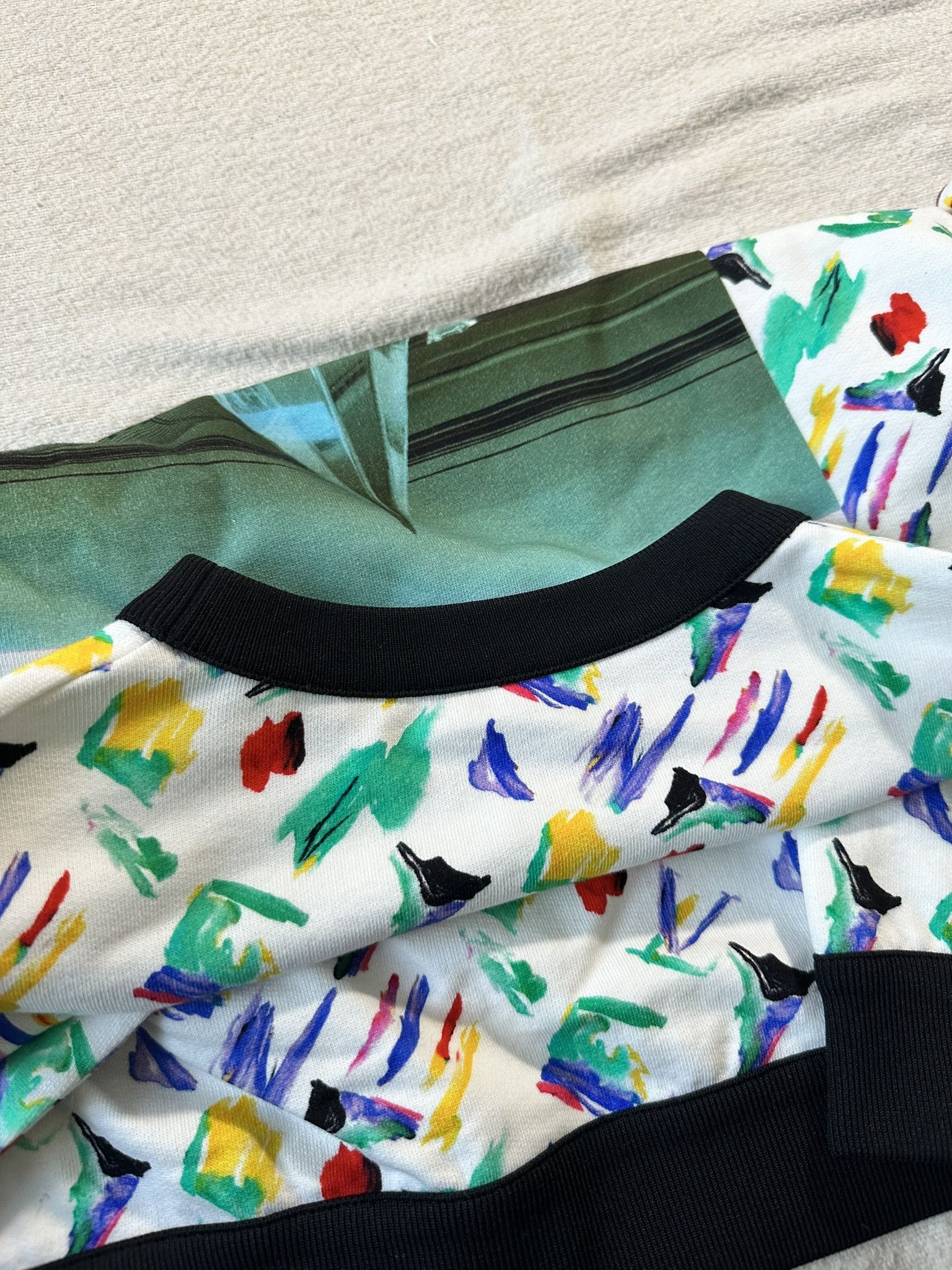 Louis Vuitton Louis Vuitton Sweatshirt Geometric Print Paint Monogram Size US S / EU 44-46 / 1 - 13 Thumbnail