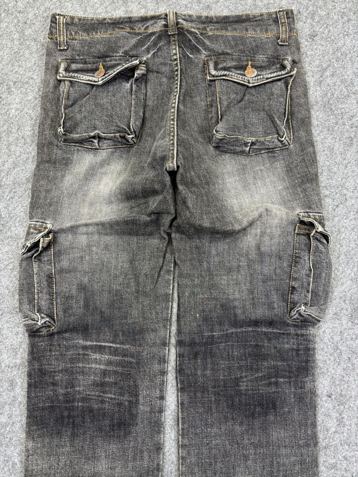 Japanese Brand 💥Multipockets💥GLOBAL WORK 3D 8 Pockets Cargo Jeans F989 Size US 31 - 8 Thumbnail