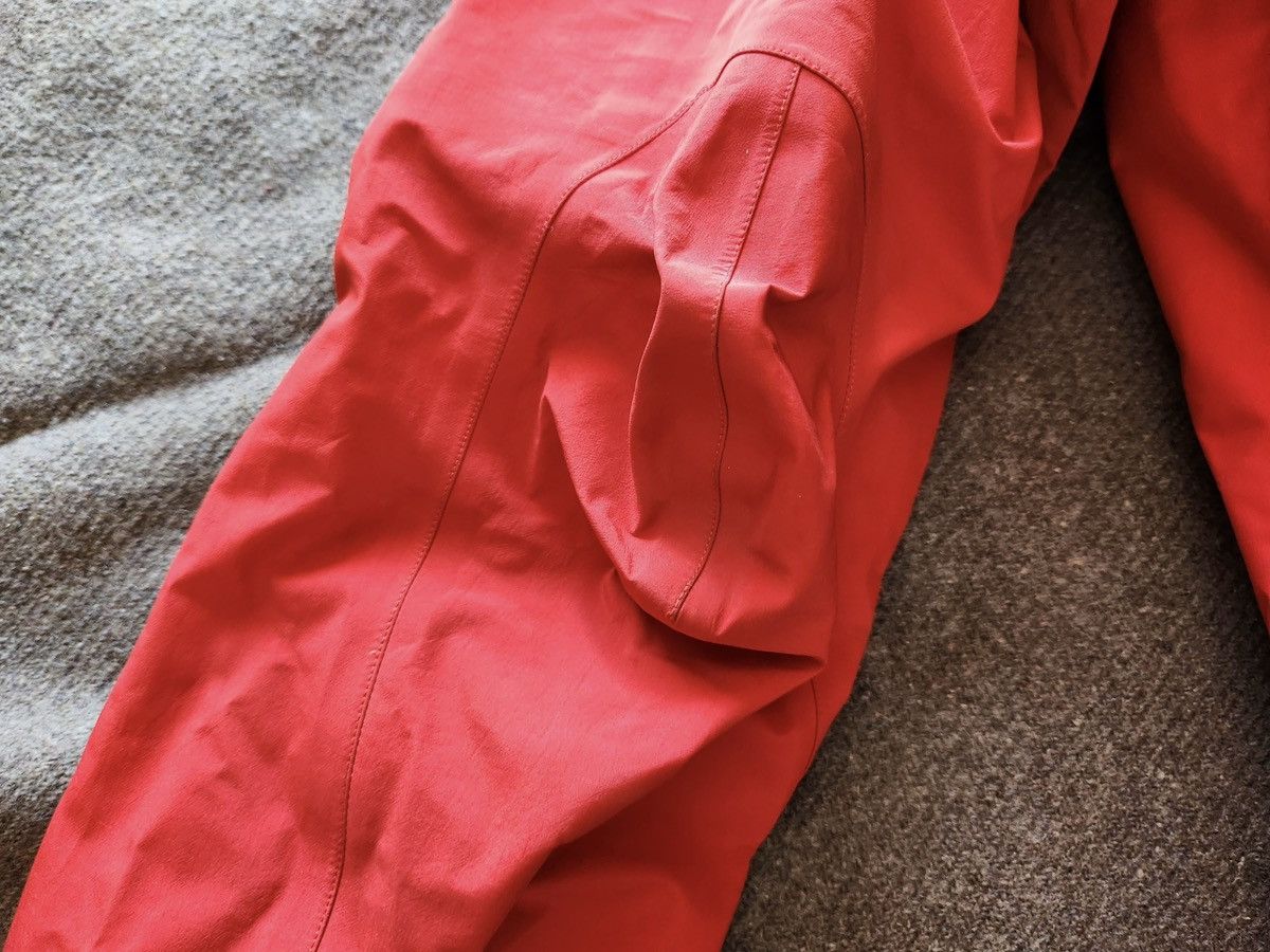 Arc'teryx Arc’teryx Alpha SV 1st Edition Gold Label 1999 Red Deadstock Size US XL / EU 56 / 4 - 9 Thumbnail