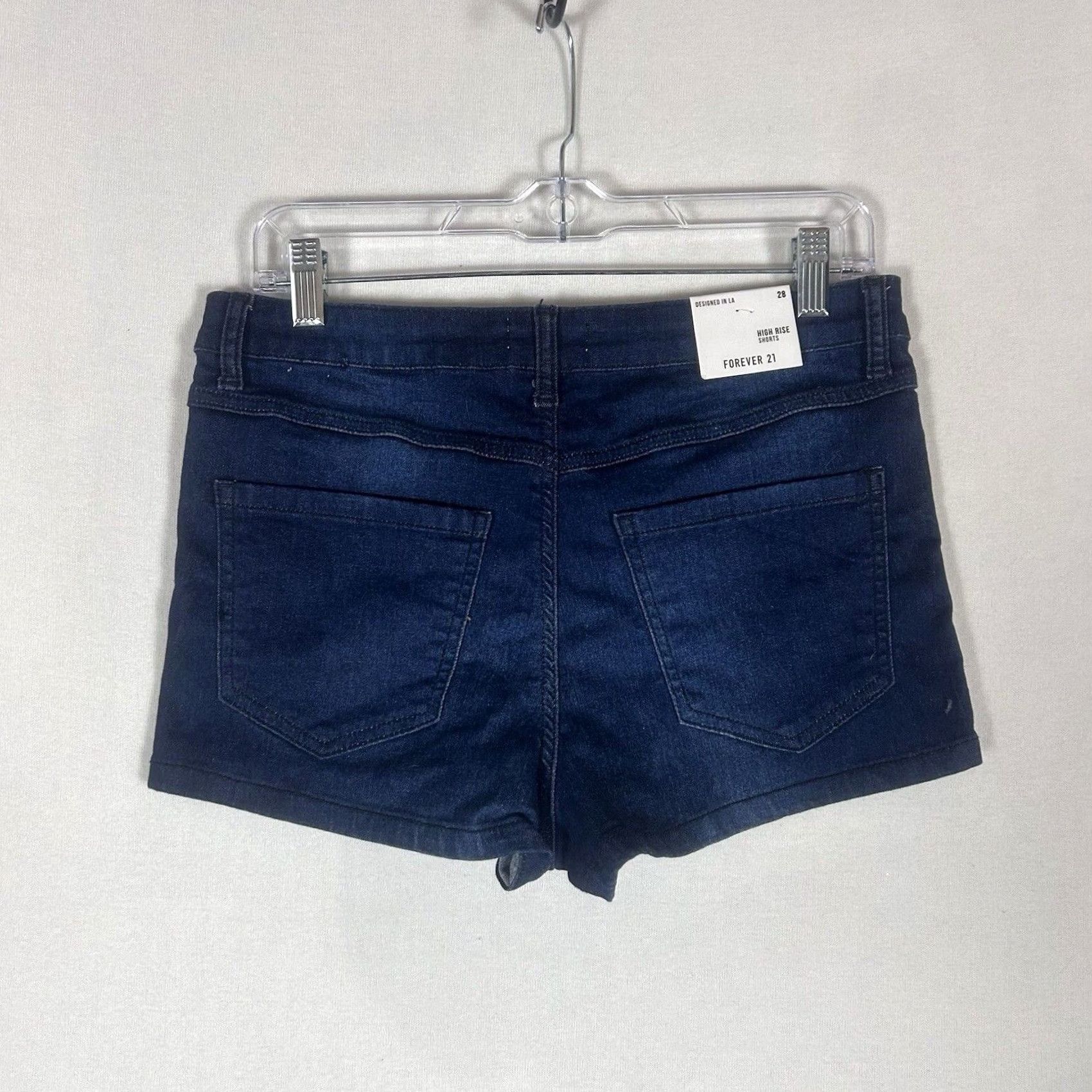 Forever 21 FOREVER 21 Jeans Shorts Womens 28 Dark Wash High Rise 2" Inseam NWT Denim Cotton Polyester Spandex 5-Pocket Size 28" / US 6 / IT 42 - 5 Thumbnail