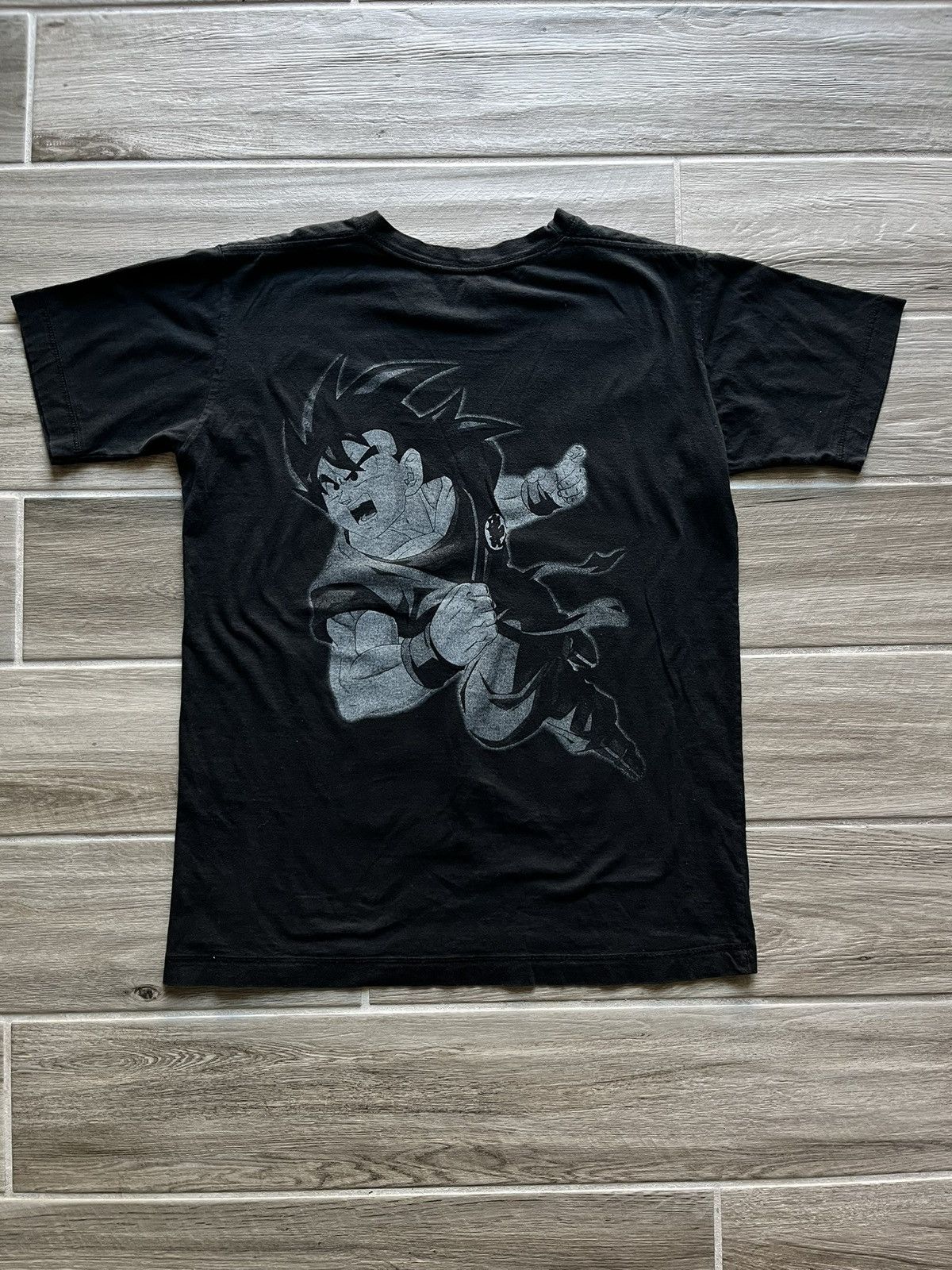 Anime Rare Vintage Y2K Dragon Ball Z Goku T-Shirt Sz L Gently Used Size US L / EU 52-54 / 3 - 4 Thumbnail