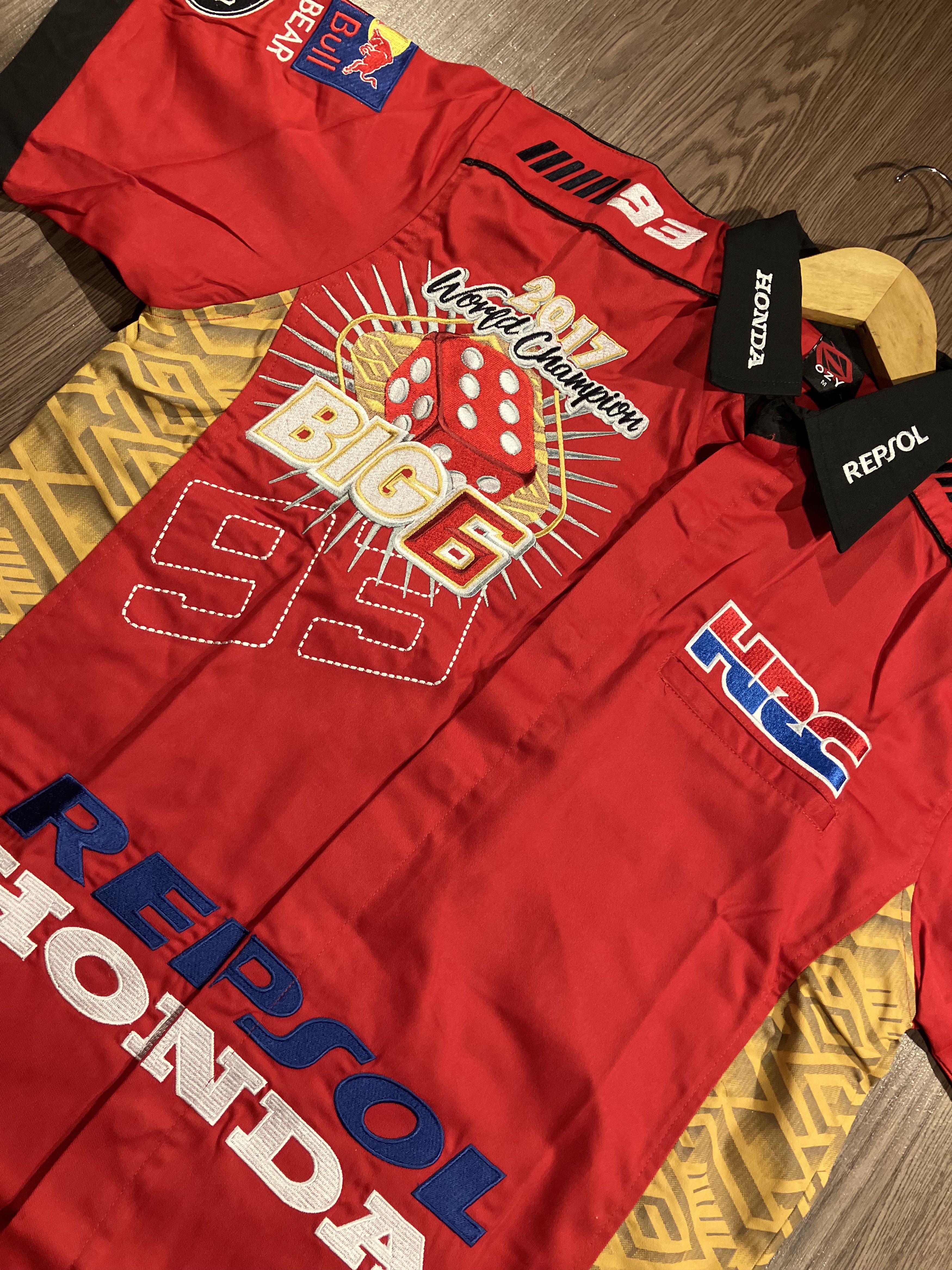 Honda Marc Marquez HRC Repsol 2017 Big 6 World Champion Workshirt Size US XL / EU 56 / 4 - 2 Thumbnail