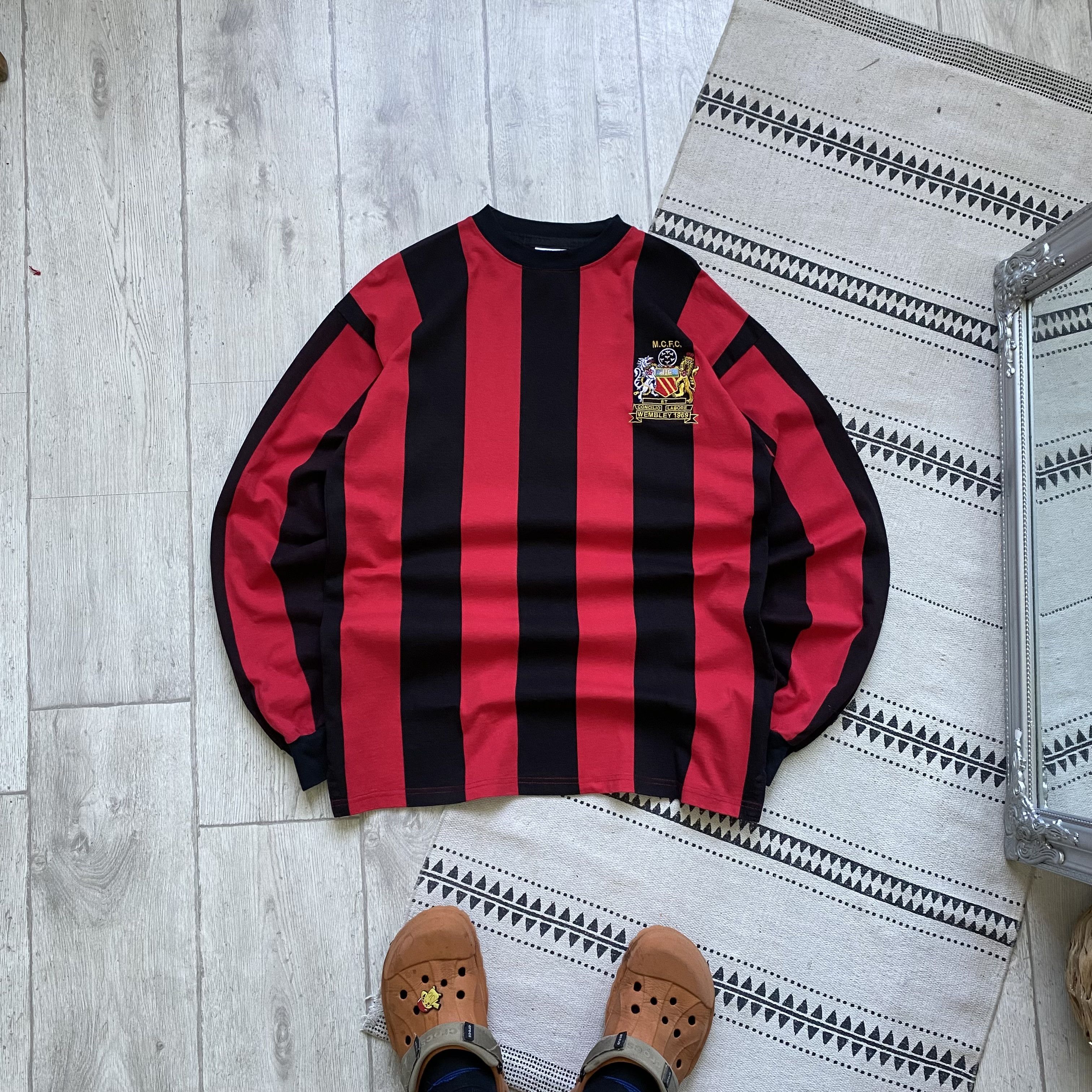 Umbro ⚽️Vintage 1969 Manchester City soccer jersey longsleeve tee Size US L / EU 52-54 / 3 - 1 Thumbnail