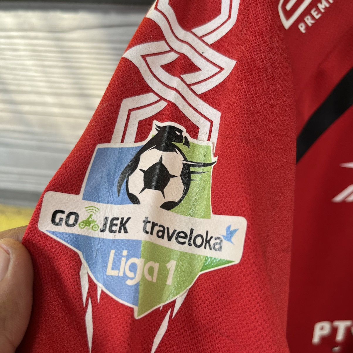 Other VERY RARE SEMEN PADANG FC LIGA 1 INDONESIA MATCH WORN JERSEY Size US L / EU 52-54 / 3 - 3 Thumbnail