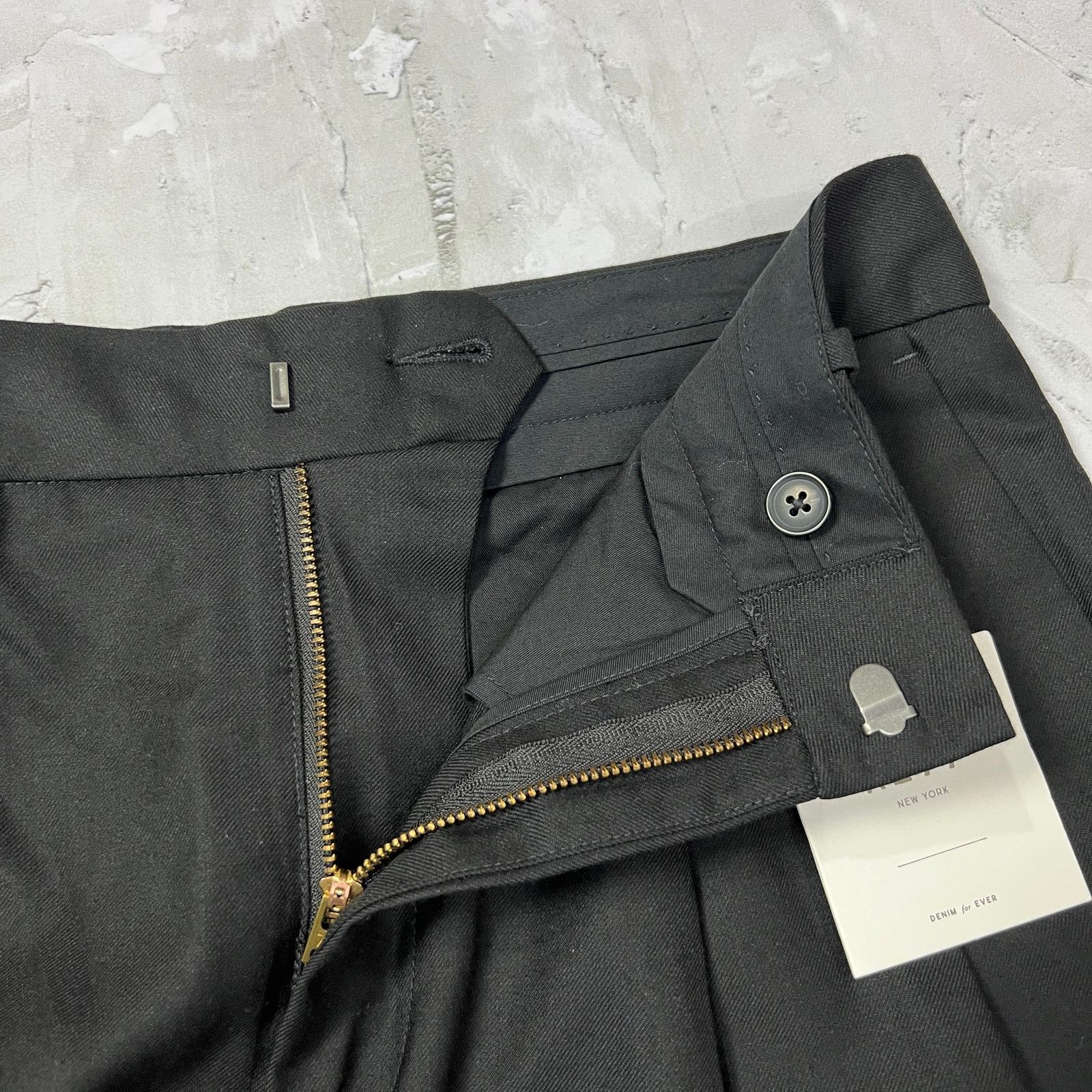 American Eagle Outfitters American Eagle AE77 Wool Blend Pleated Wide Leg Pant Black 6 Size 28" / US 6 / IT 42 - 7 Thumbnail