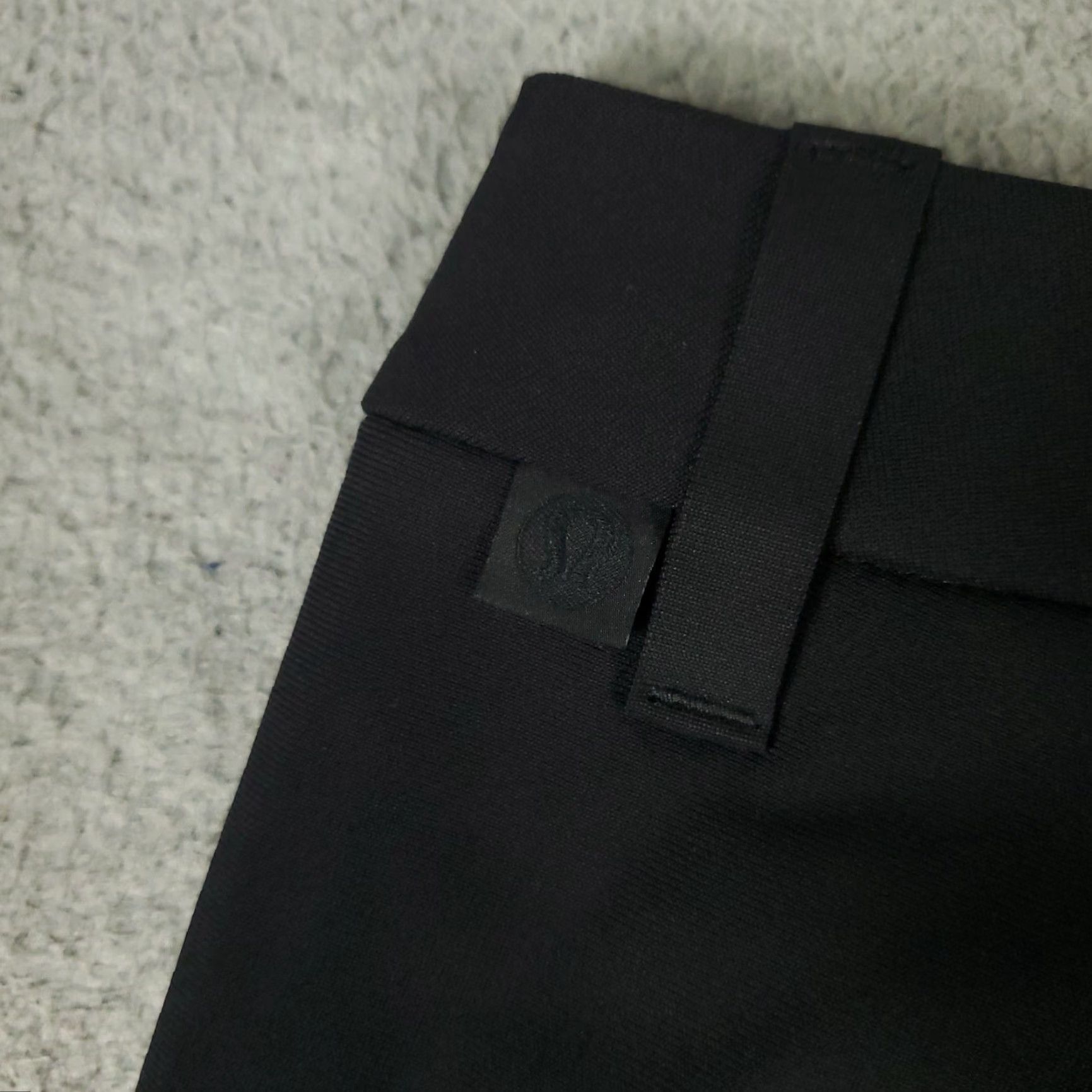 Lululemon Lululemon Pants Mens 38x33 Black Chino Trousers Flat Front Regular Fit Pocket Slash Pockets Size US 38 / EU 54 - 7 Thumbnail