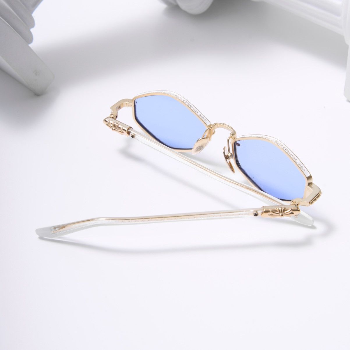 Chrome Hearts CHROME HEARTS NIP SLIP MATTE GOLD PLATED - WHITE SUNGLASSES Size ONE SIZE - 7 Thumbnail